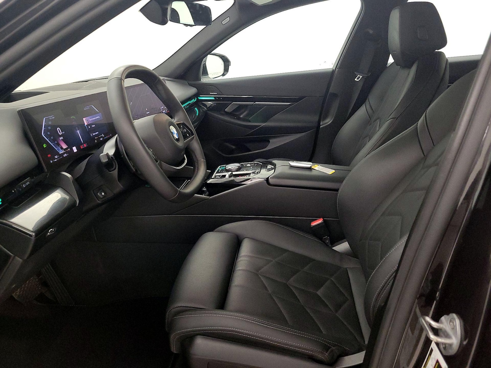 2025 BMW 5 Series 530i - Photo 12