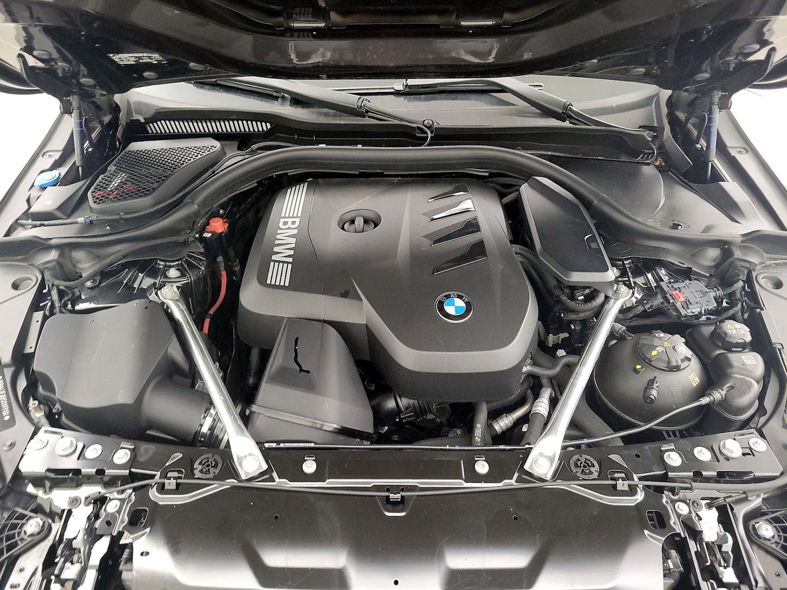 2025 BMW 5 Series 530i - Photo 23
