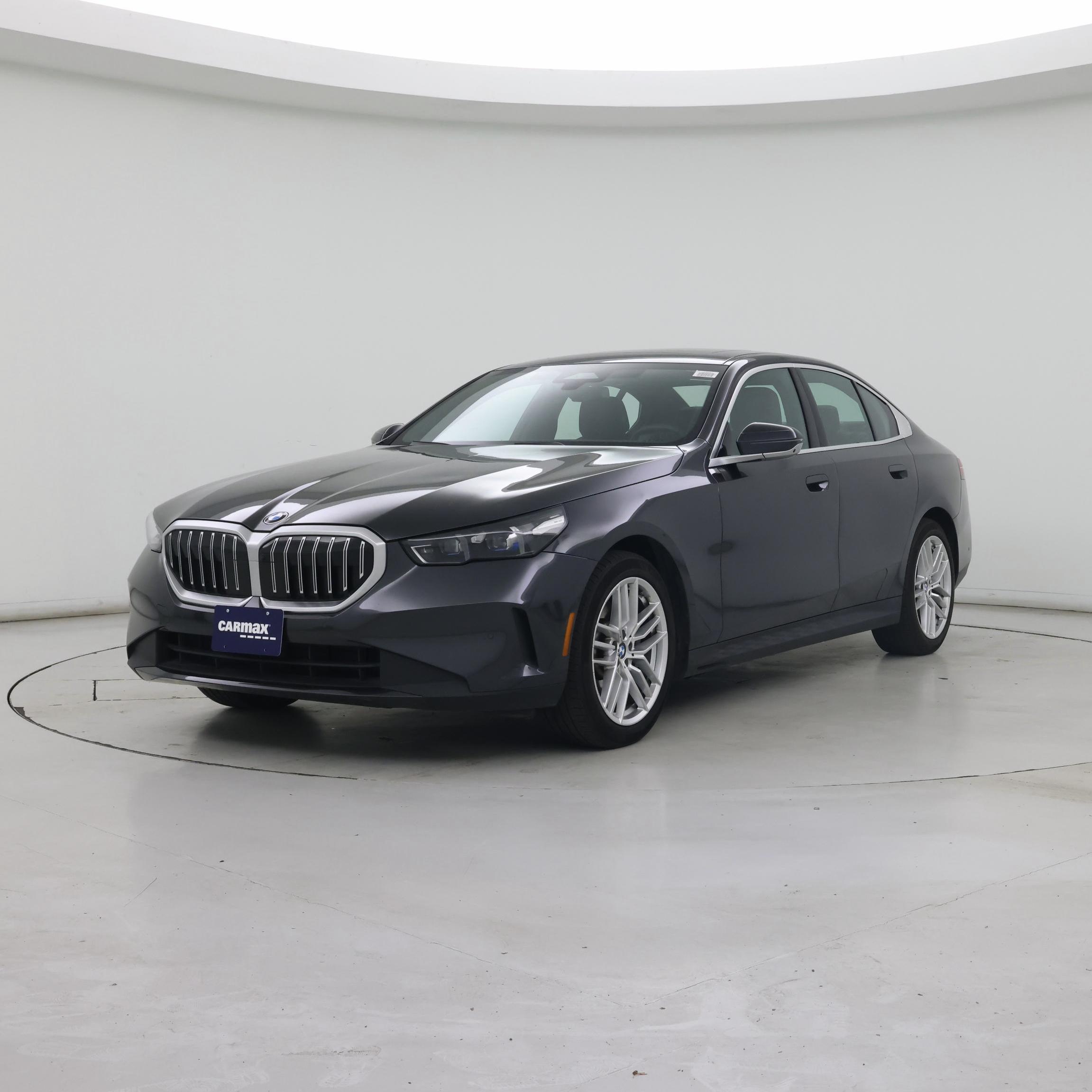 Thumbnail: 2025 BMW 5 Series - 4