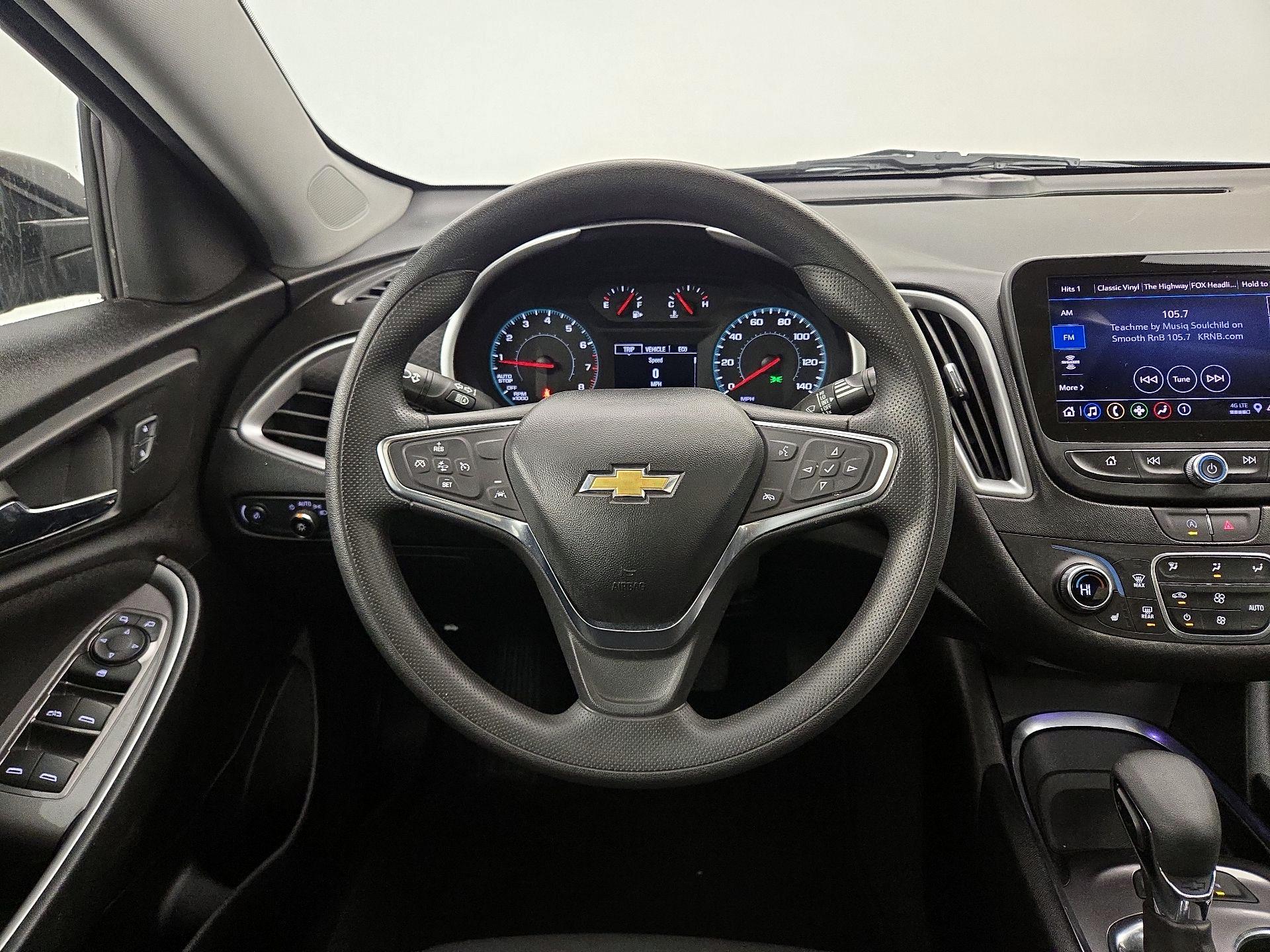 Thumbnail: 2024 Chevrolet Malibu - 10