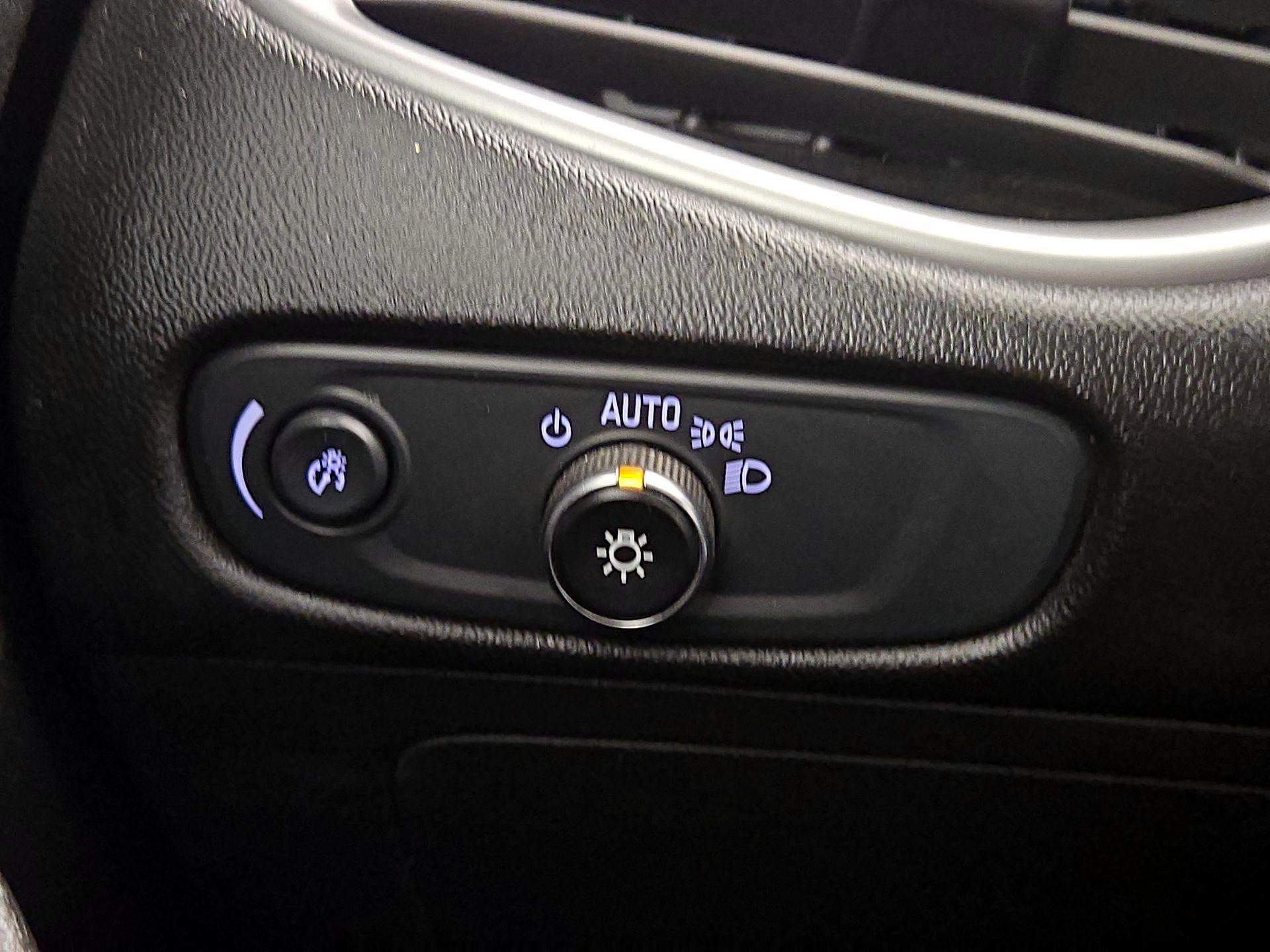 Thumbnail: 2024 Chevrolet Malibu - 13