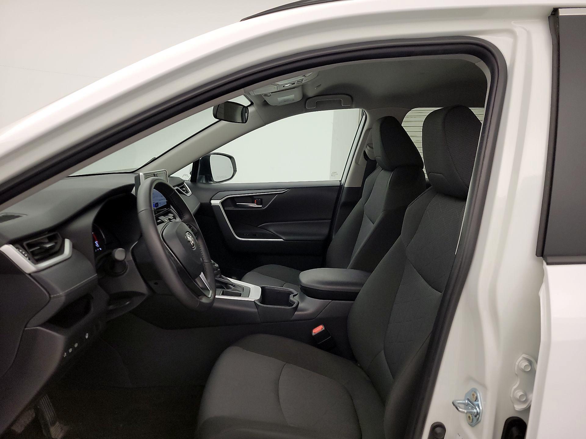 Thumbnail: 2025 Toyota RAV4 - 11