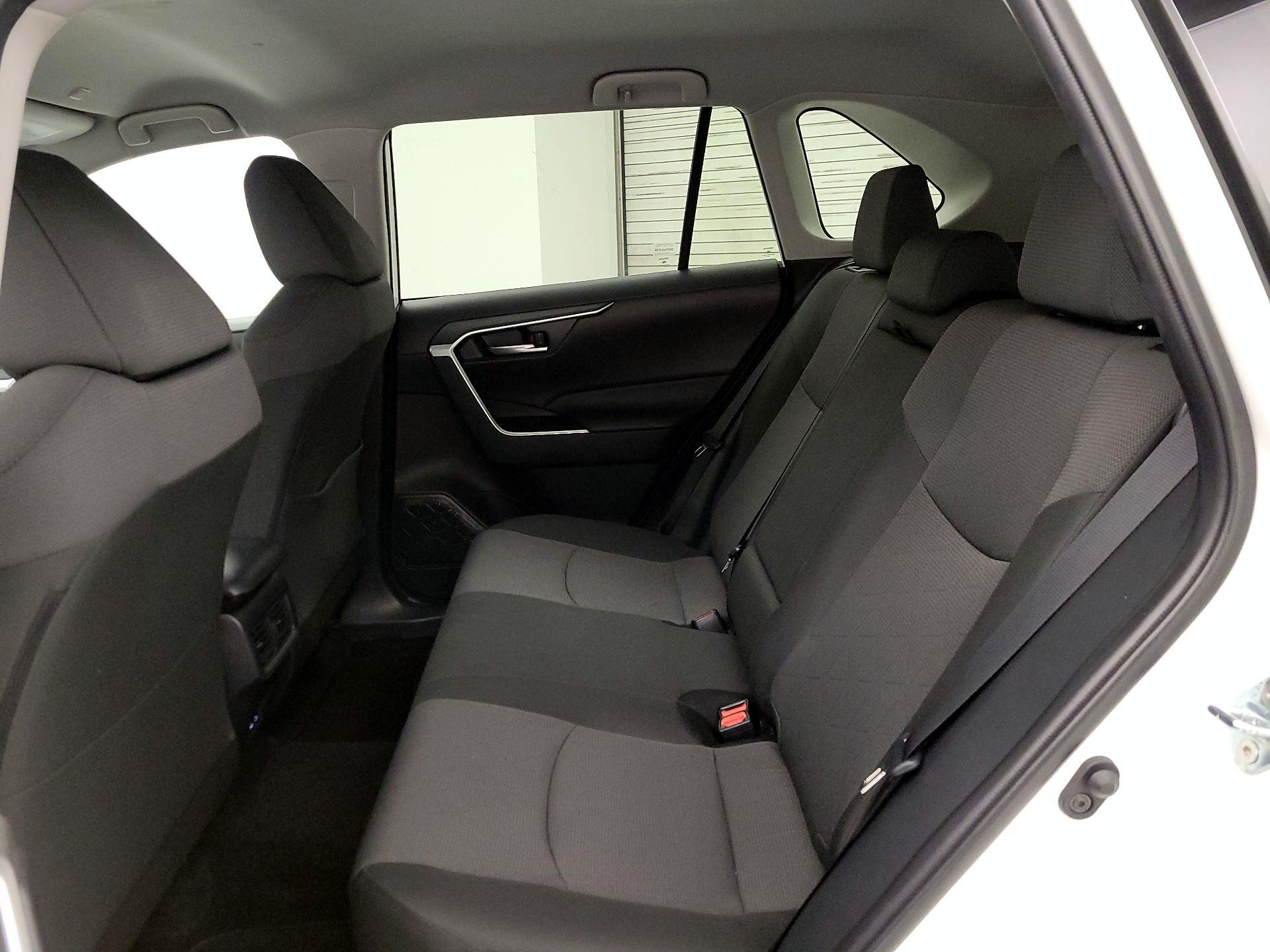 Thumbnail: 2025 Toyota RAV4 - 19