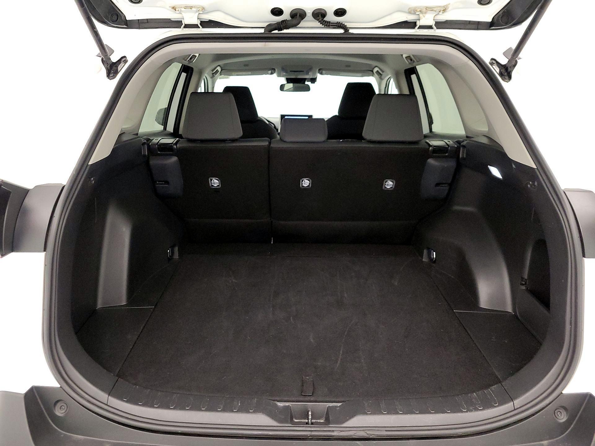 Thumbnail: 2025 Toyota RAV4 - 20