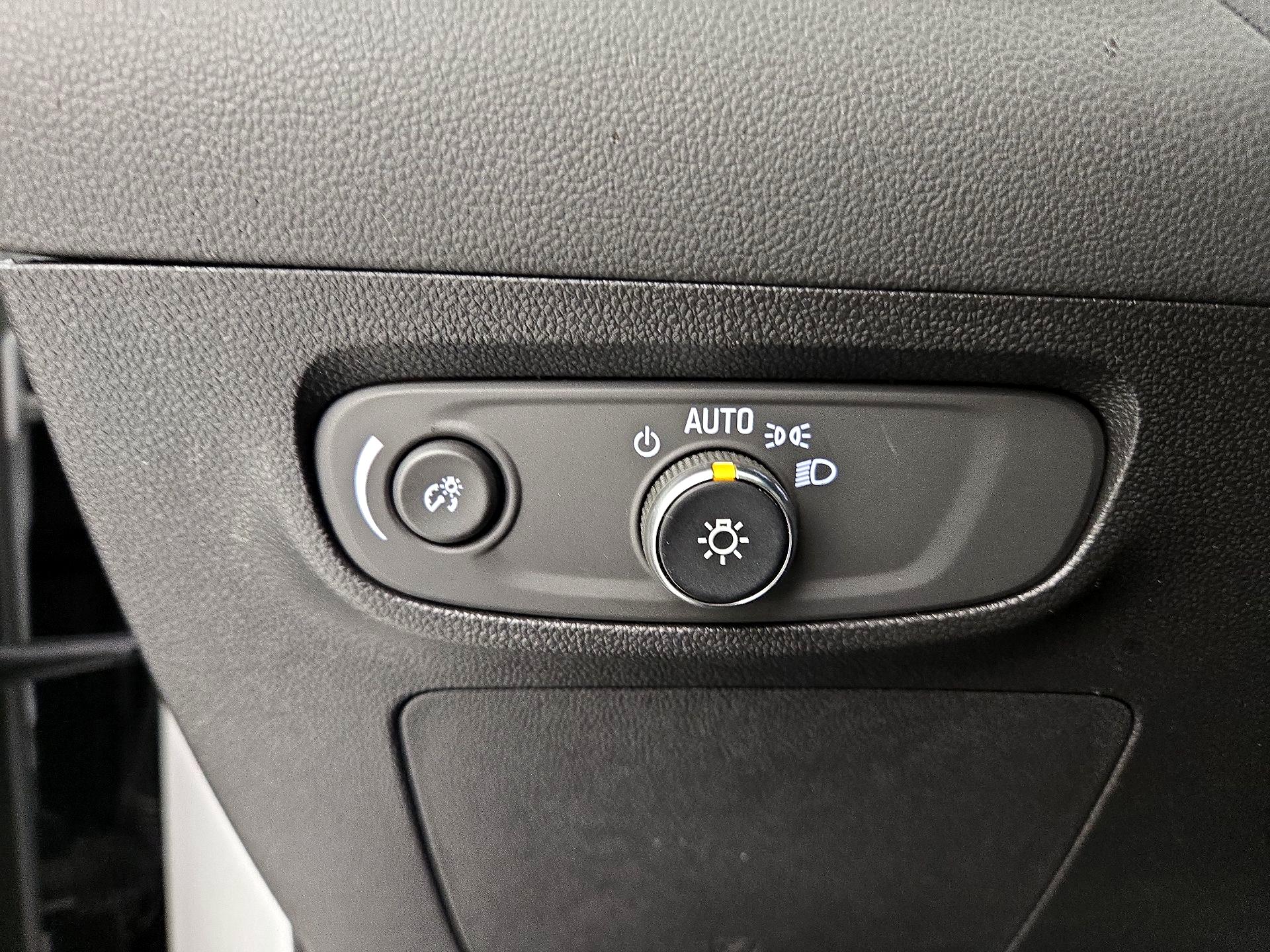 Thumbnail: 2025 Buick Encore GX - 13