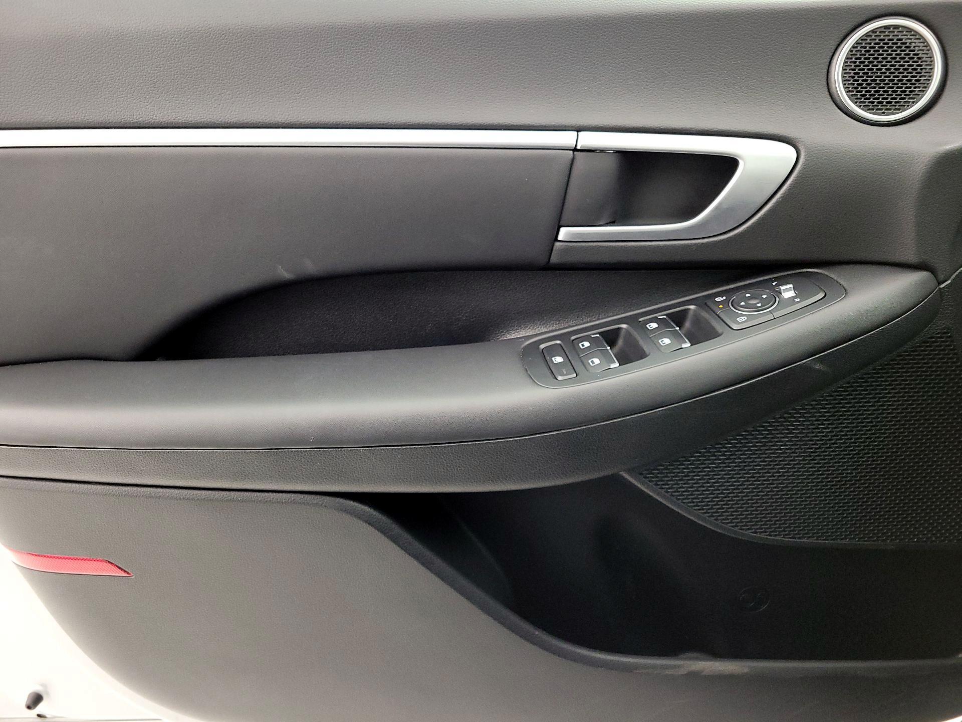 Thumbnail: 2025 Hyundai Sonata - 12