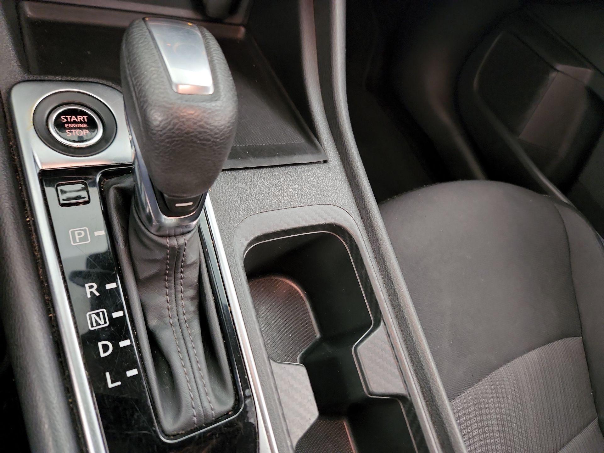 Thumbnail: 2024 Nissan Sentra - 17