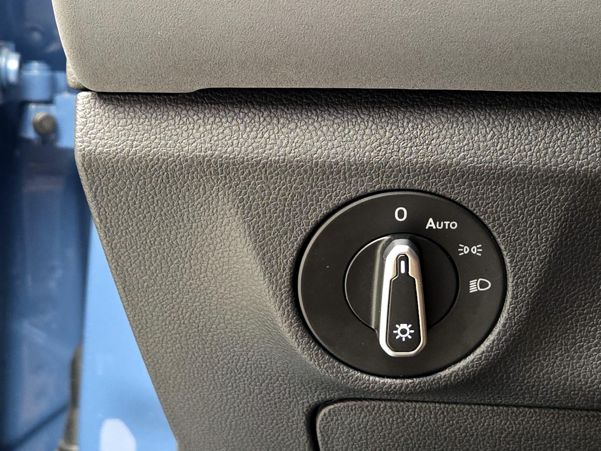 Thumbnail: 2025 Volkswagen Jetta - 13