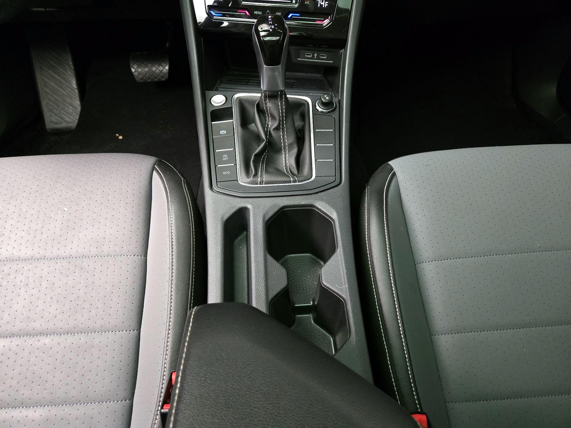 Thumbnail: 2025 Volkswagen Jetta - 17