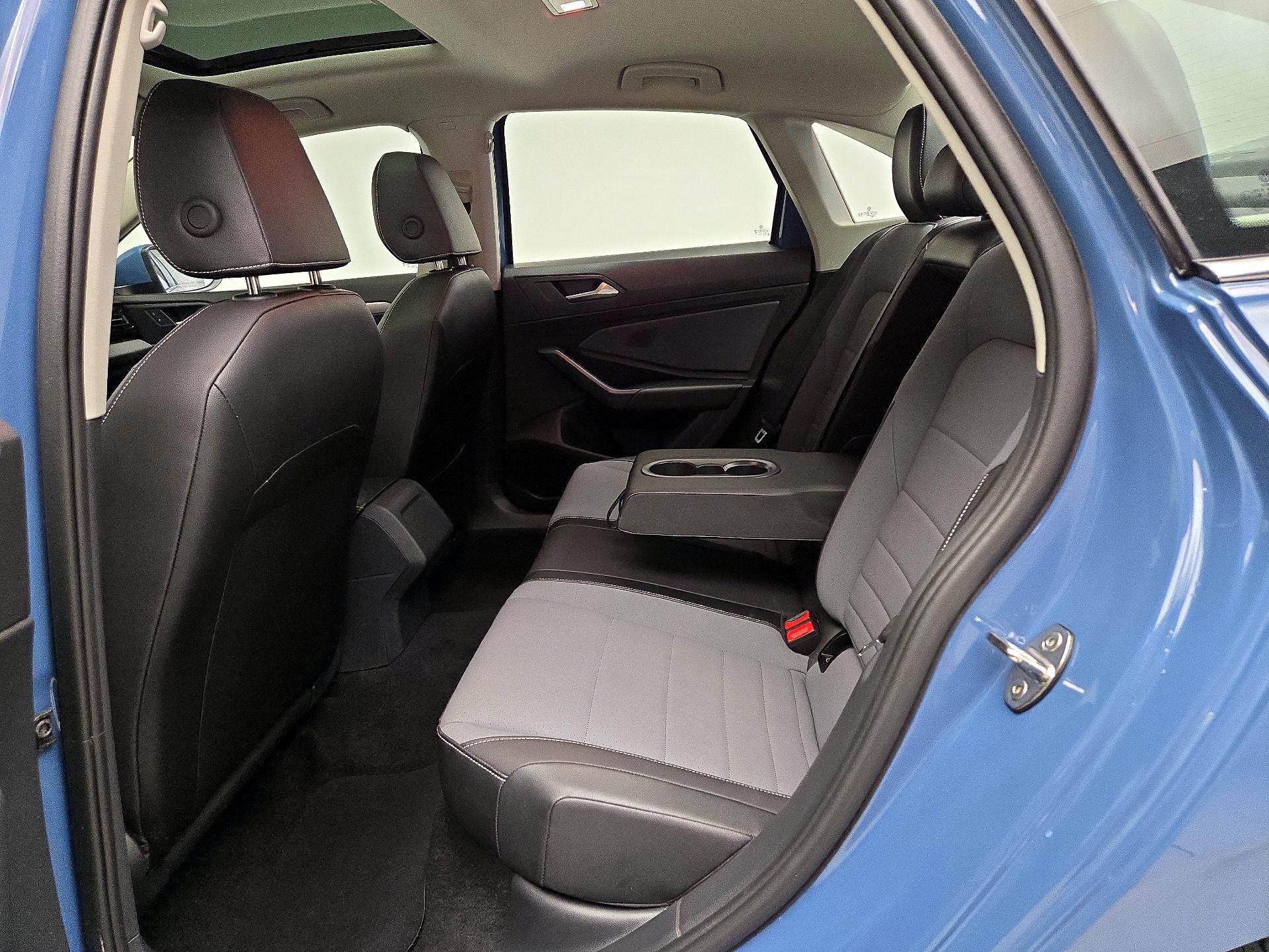 Thumbnail: 2025 Volkswagen Jetta - 20