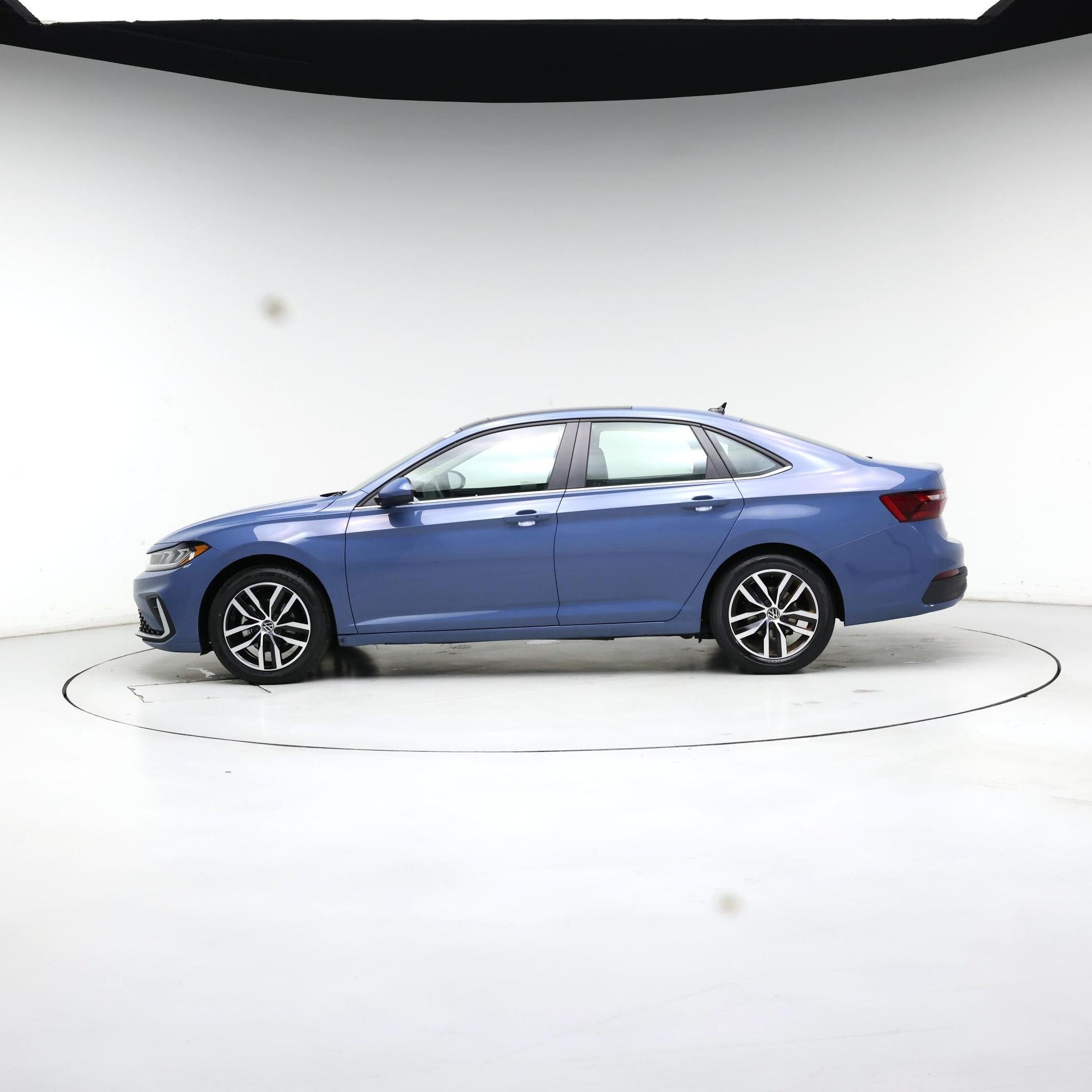 Thumbnail: 2025 Volkswagen Jetta - 3