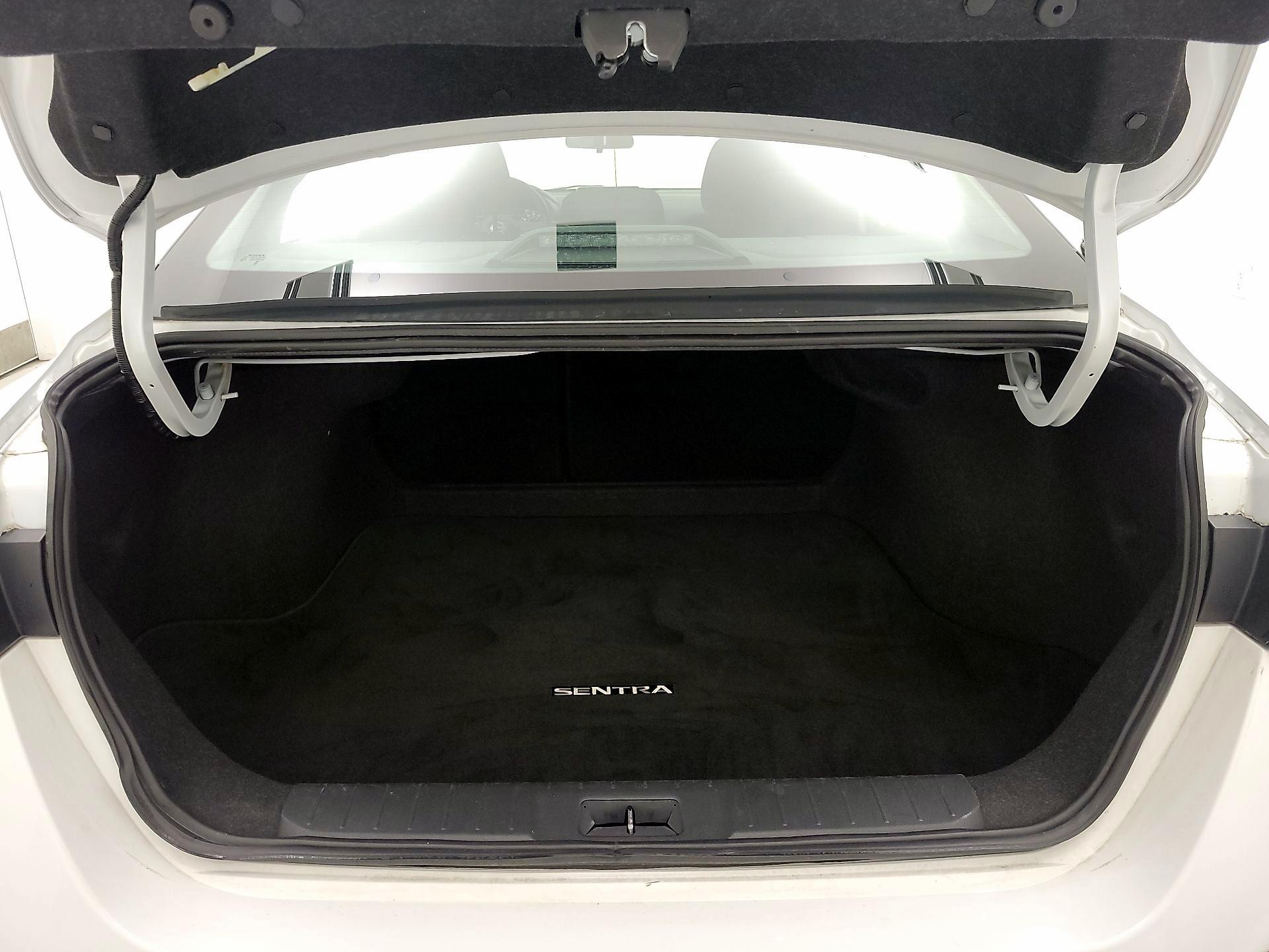 Thumbnail: 2024 Nissan Sentra - 19