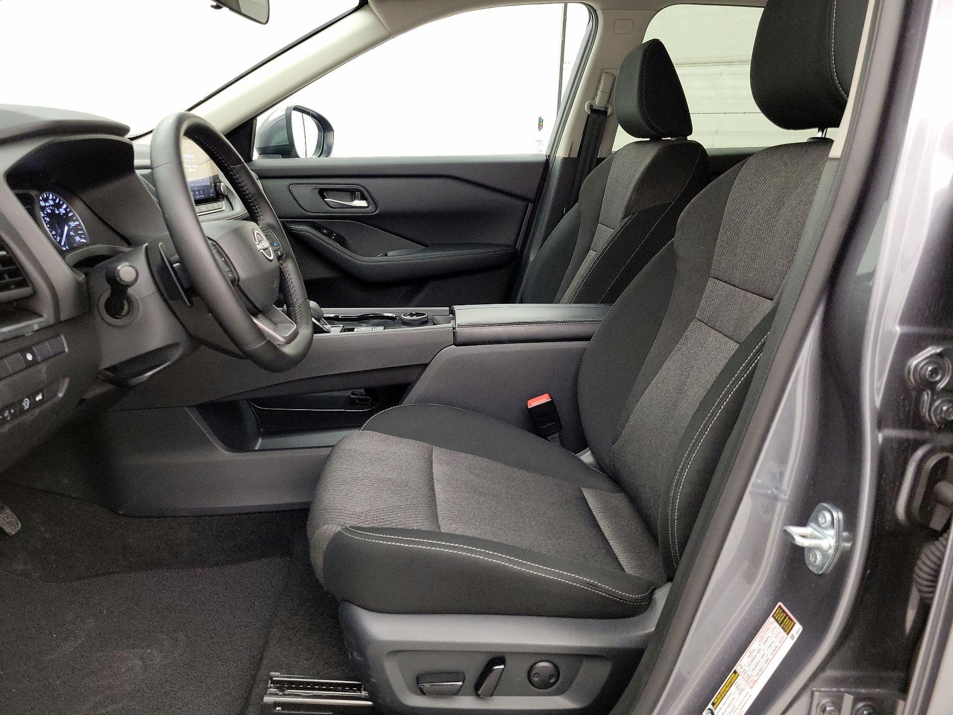 Thumbnail: 2025 Nissan Rogue - 11