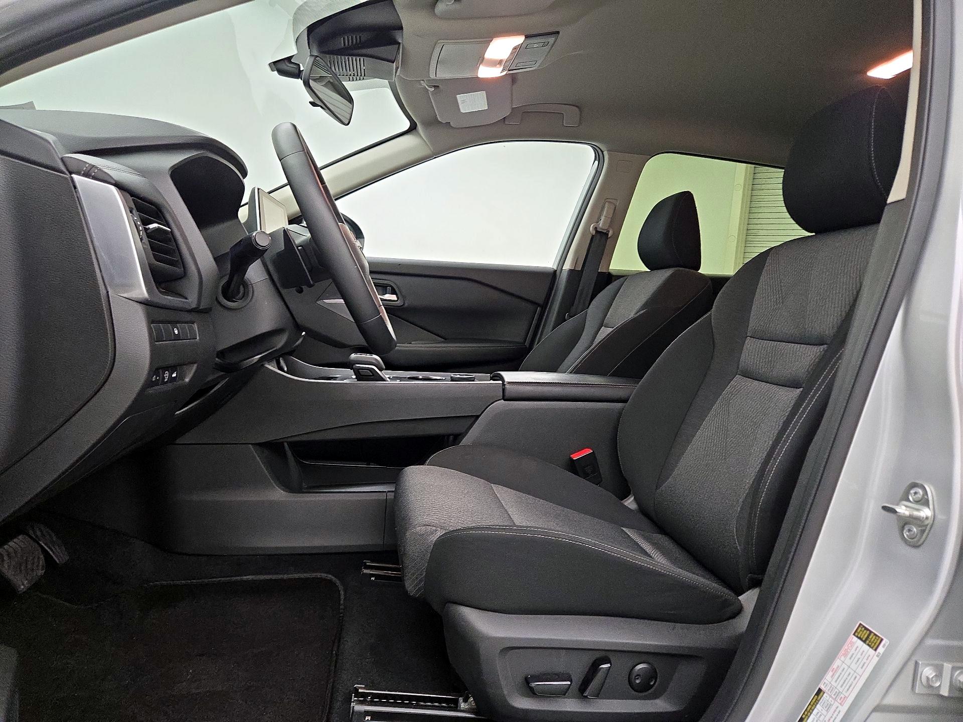 Thumbnail: 2025 Nissan Rogue - 11