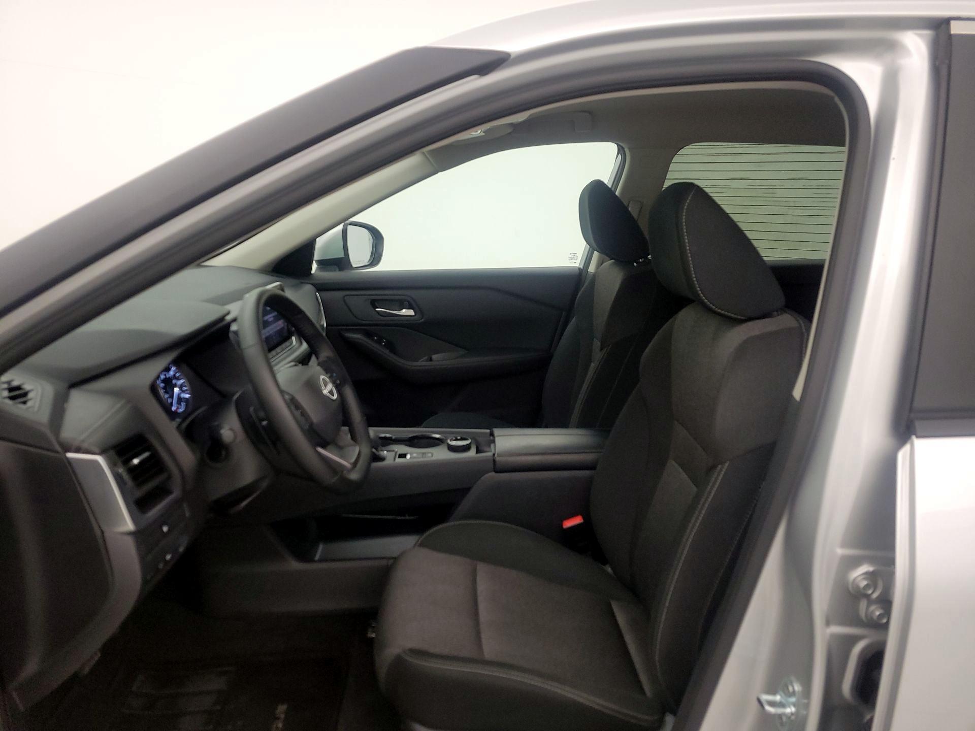 Thumbnail: 2025 Nissan Rogue - 11