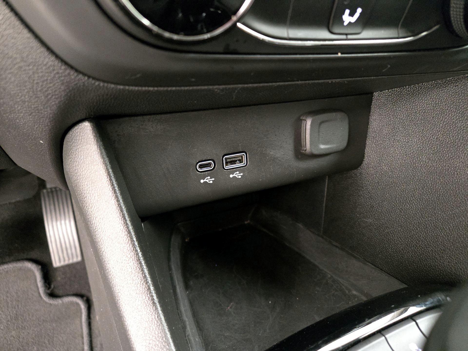 Thumbnail: 2025 Buick Encore GX - 18