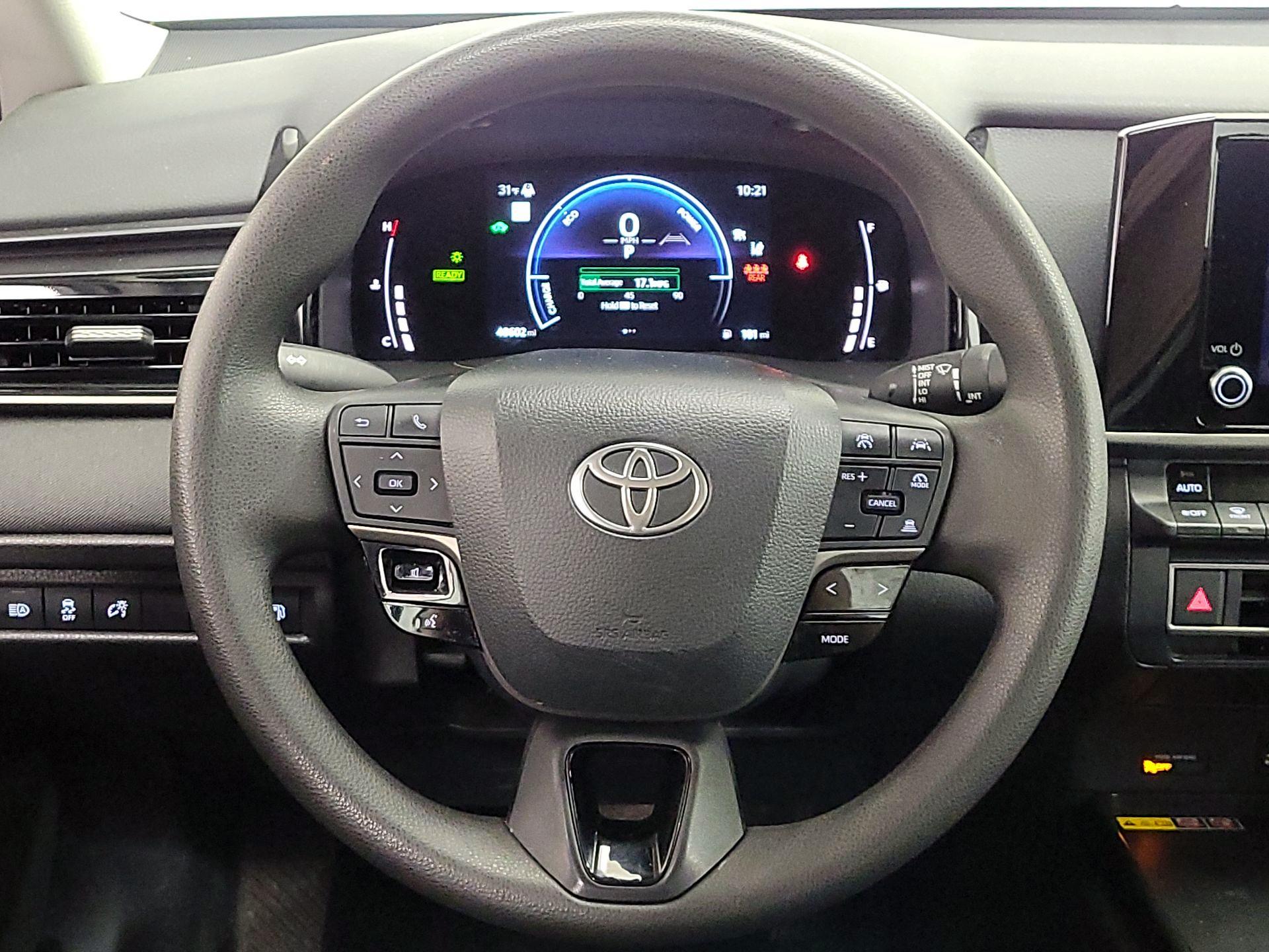 Thumbnail: 2025 Toyota Camry - 10