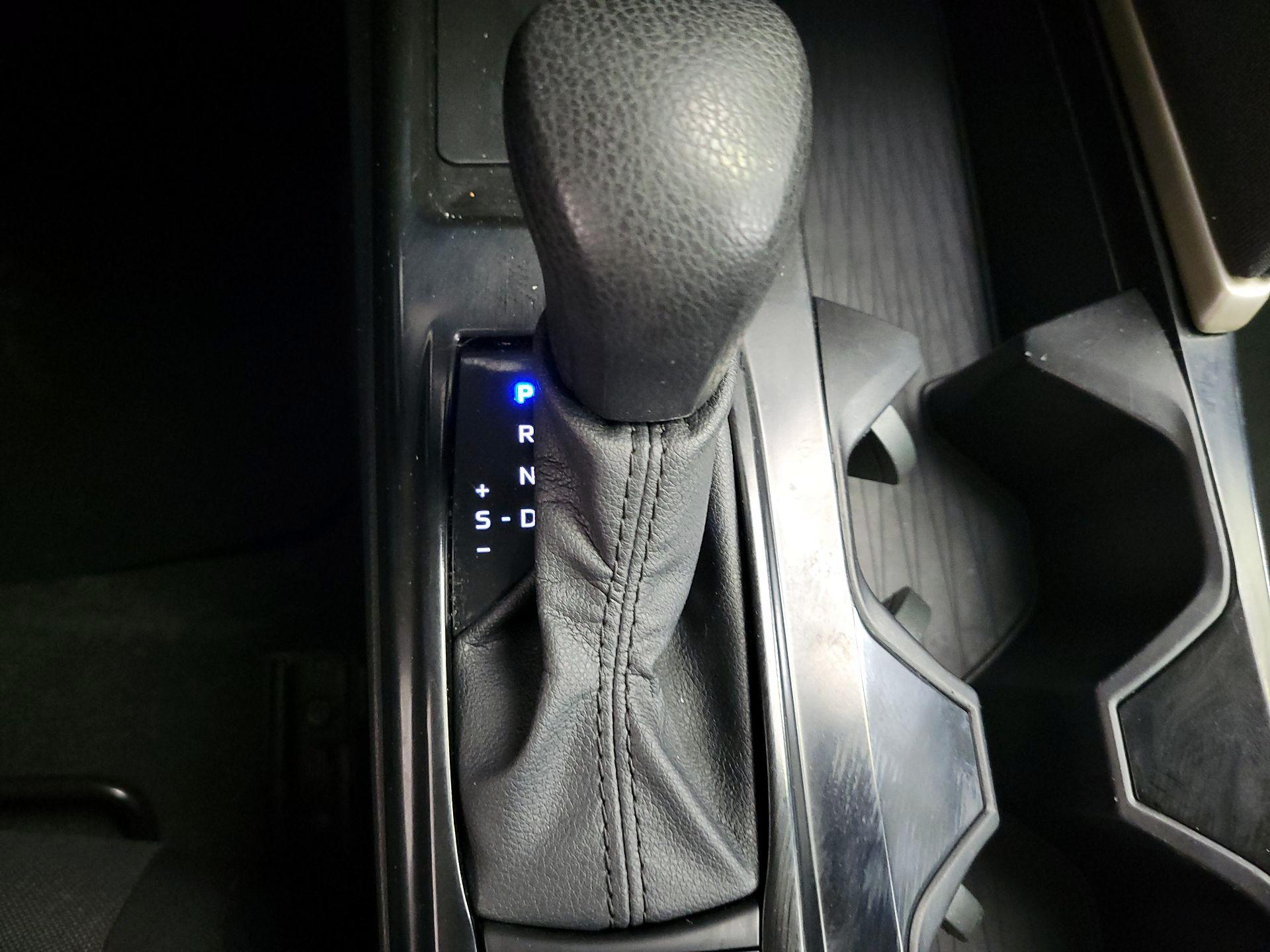 Thumbnail: 2025 Toyota Camry - 18