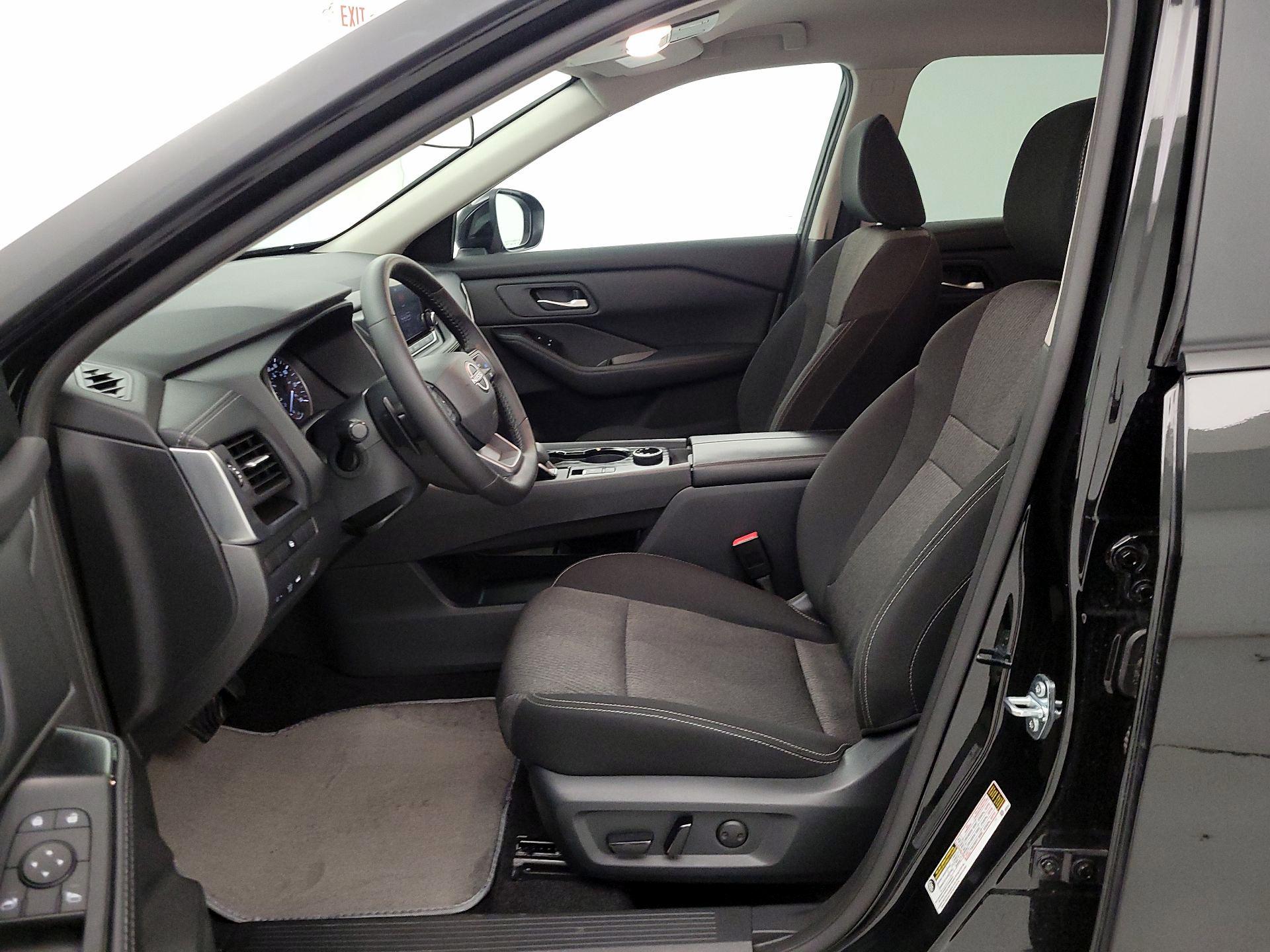 Thumbnail: 2025 Nissan Rogue - 11