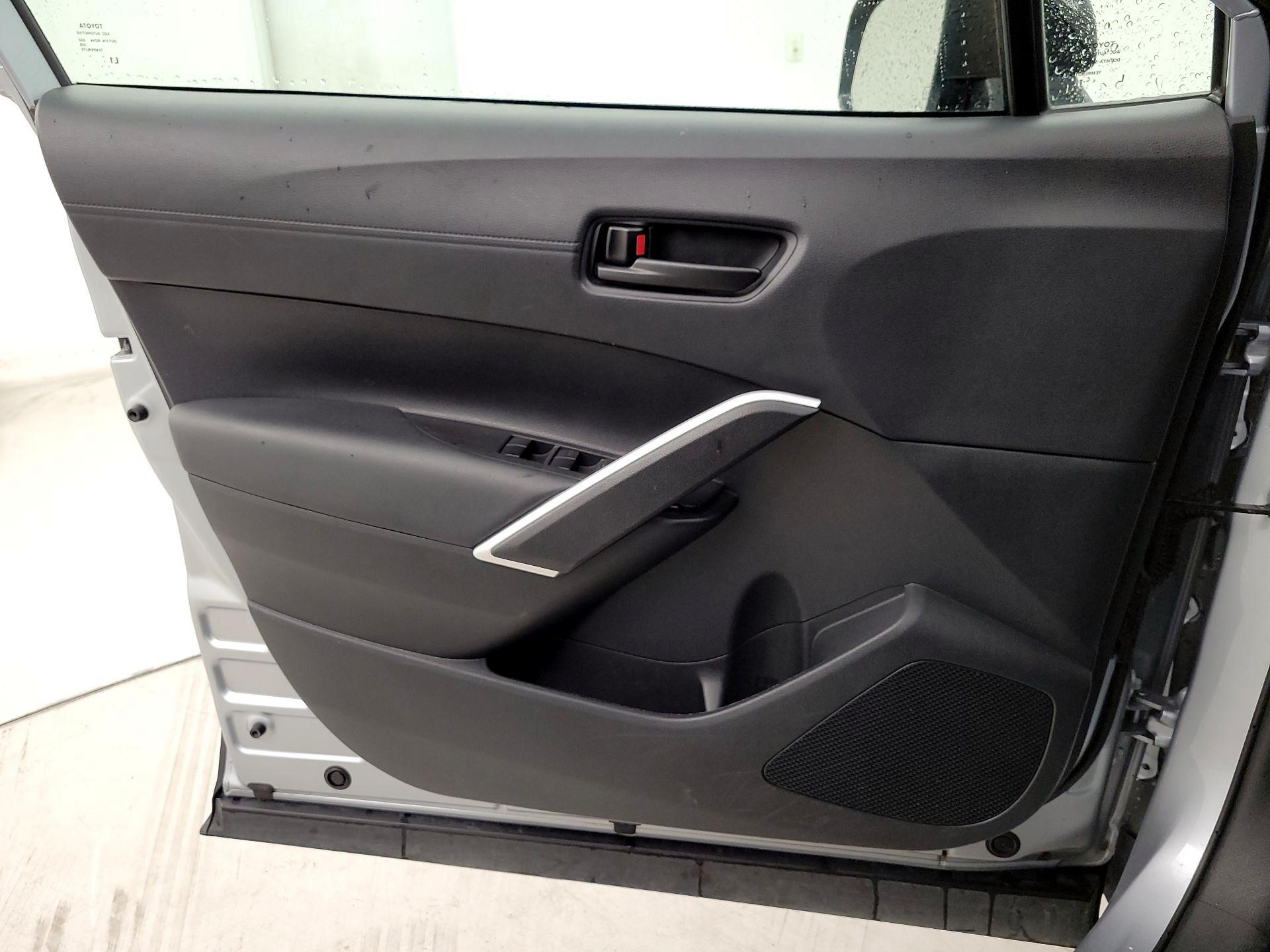 Thumbnail: 2025 Toyota Corolla Cross - 12