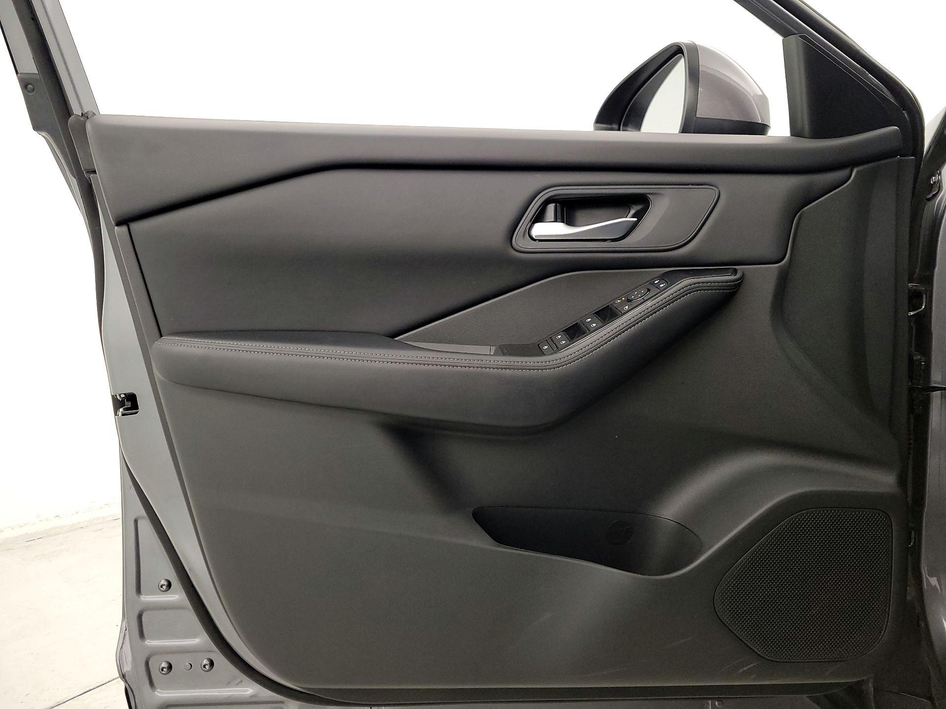 Thumbnail: 2025 Nissan Rogue - 12