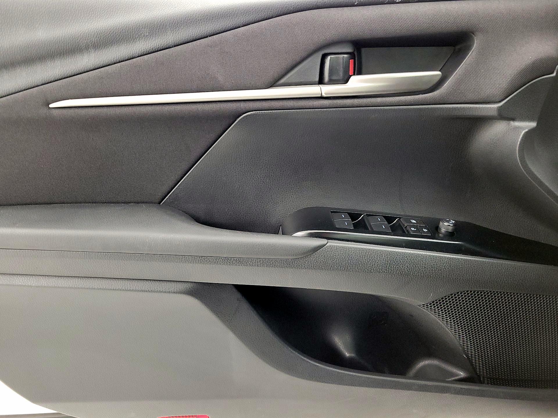 Thumbnail: 2025 Toyota Camry - 12