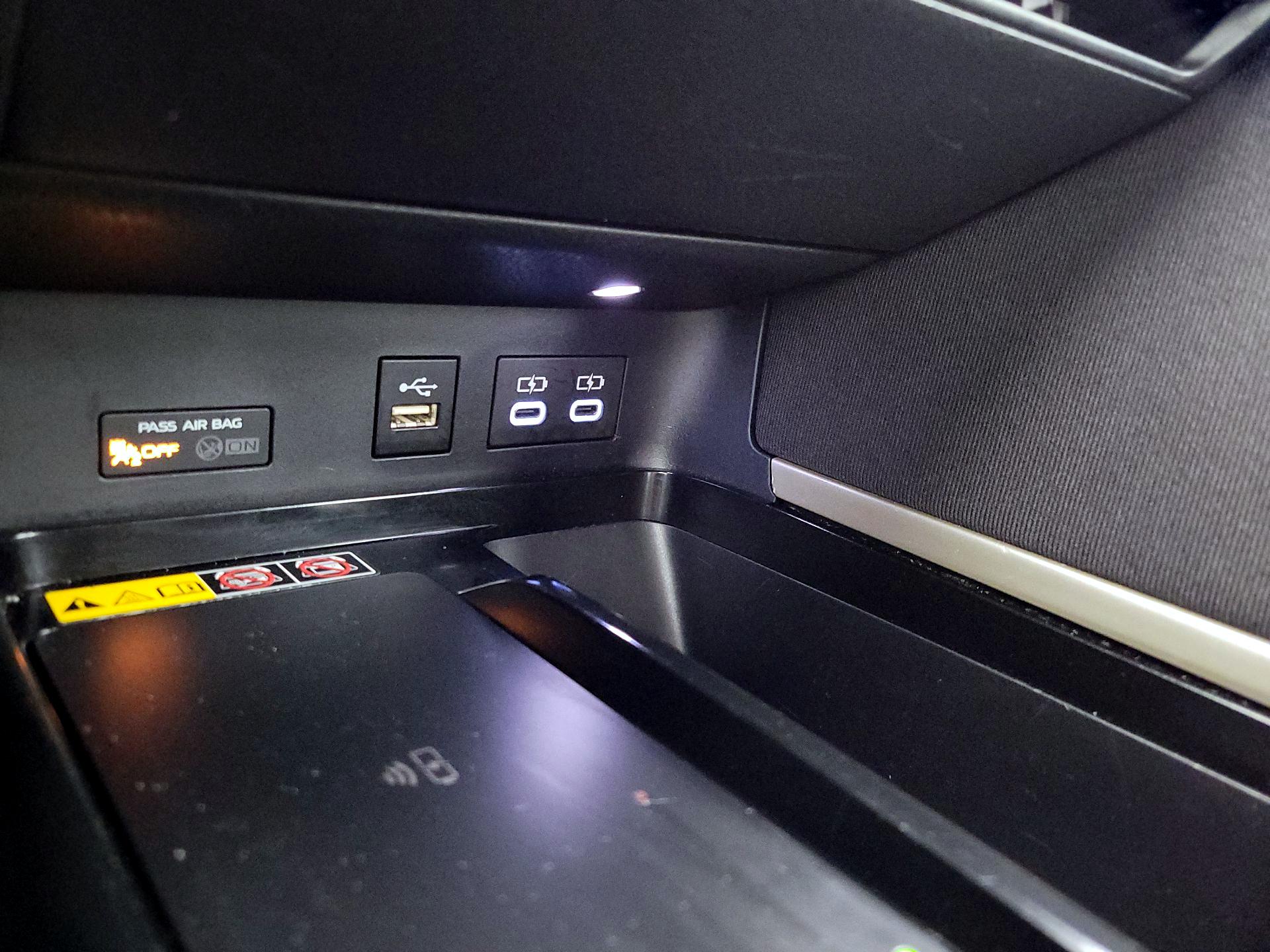 Thumbnail: 2025 Toyota Camry - 18