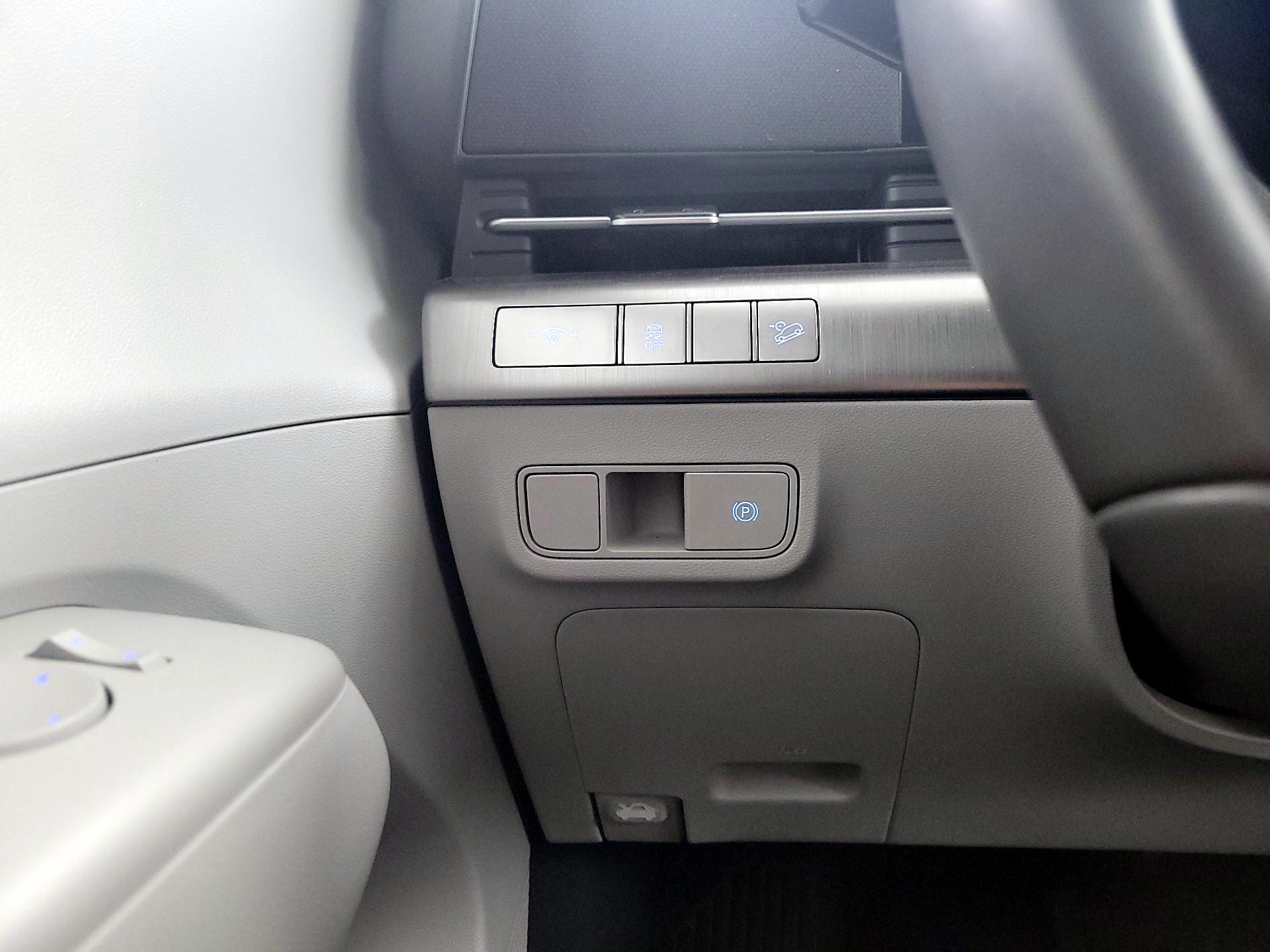 Thumbnail: 2025 Hyundai Kona - 13