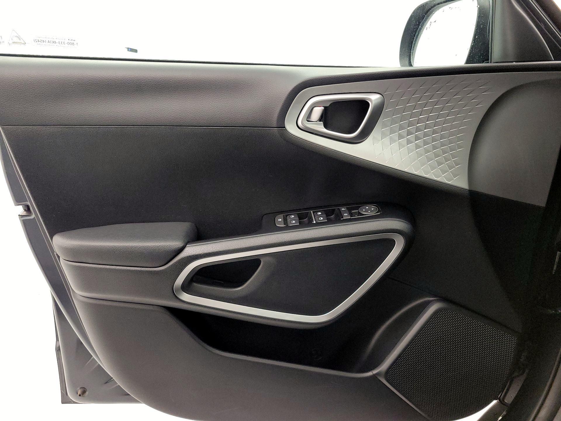 Thumbnail: 2025 Kia Soul - 12