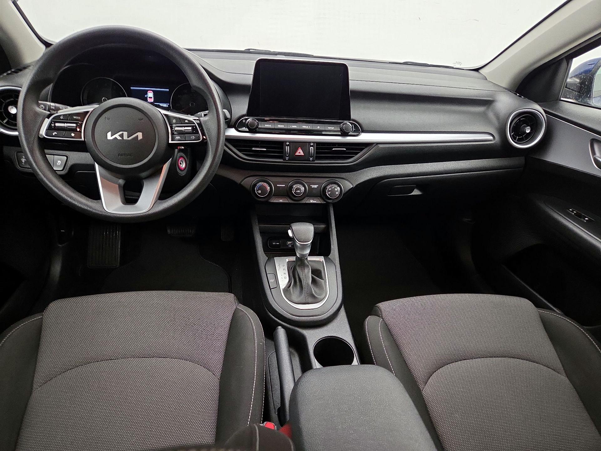 Thumbnail: 2024 Kia Forte - 9