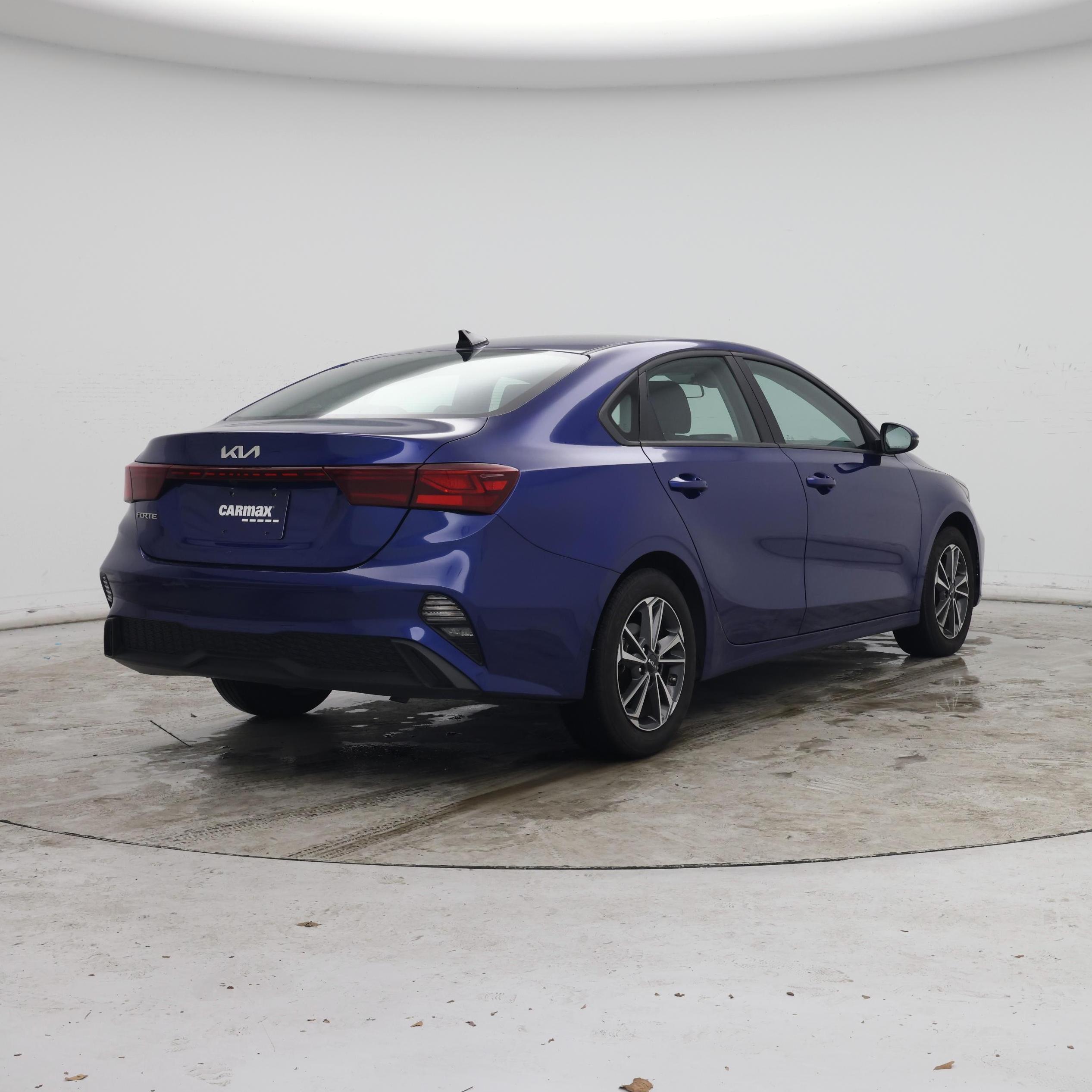 Thumbnail: 2024 Kia Forte - 8