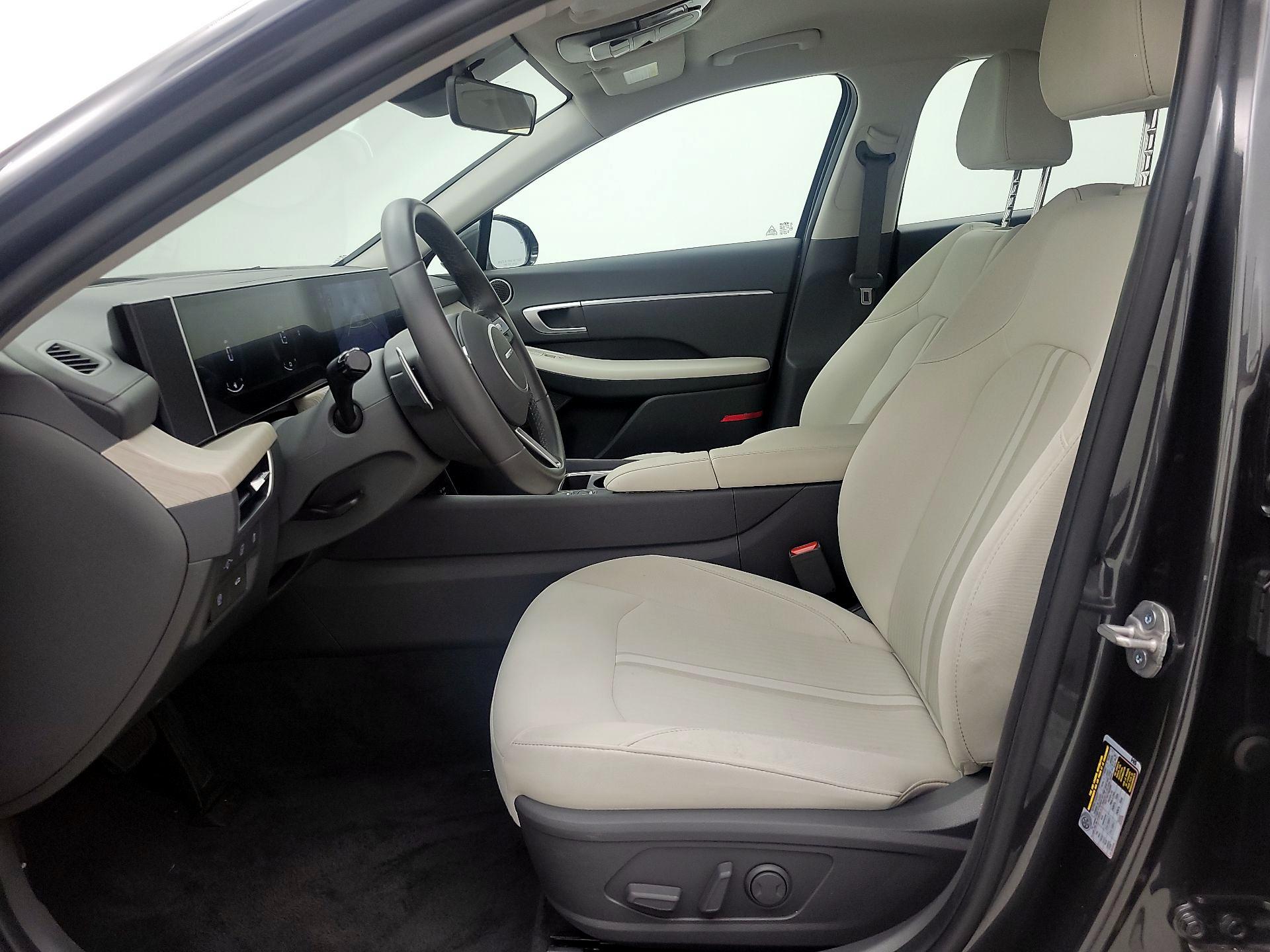 Thumbnail: 2025 Hyundai Sonata - 11