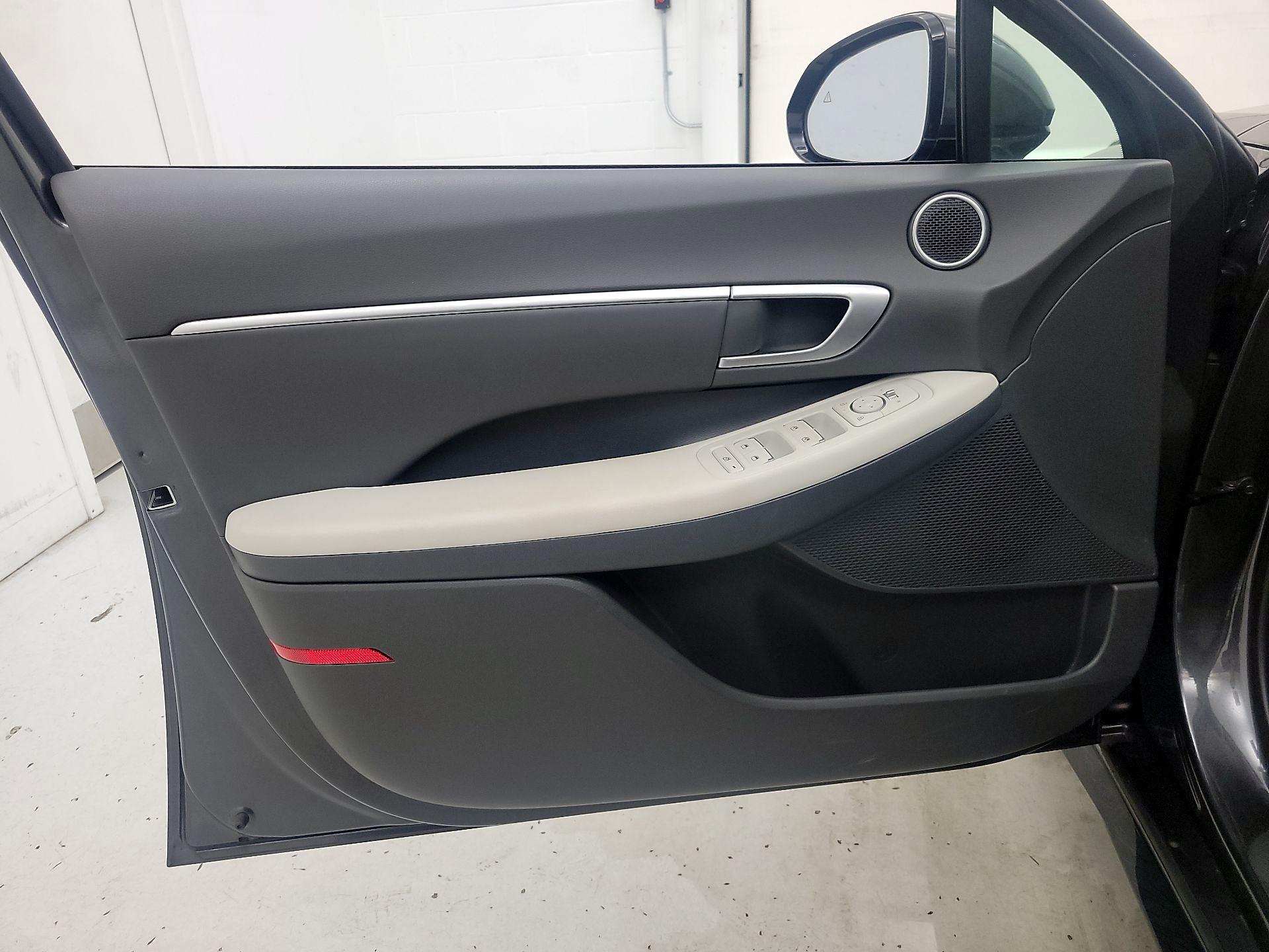 Thumbnail: 2025 Hyundai Sonata - 12