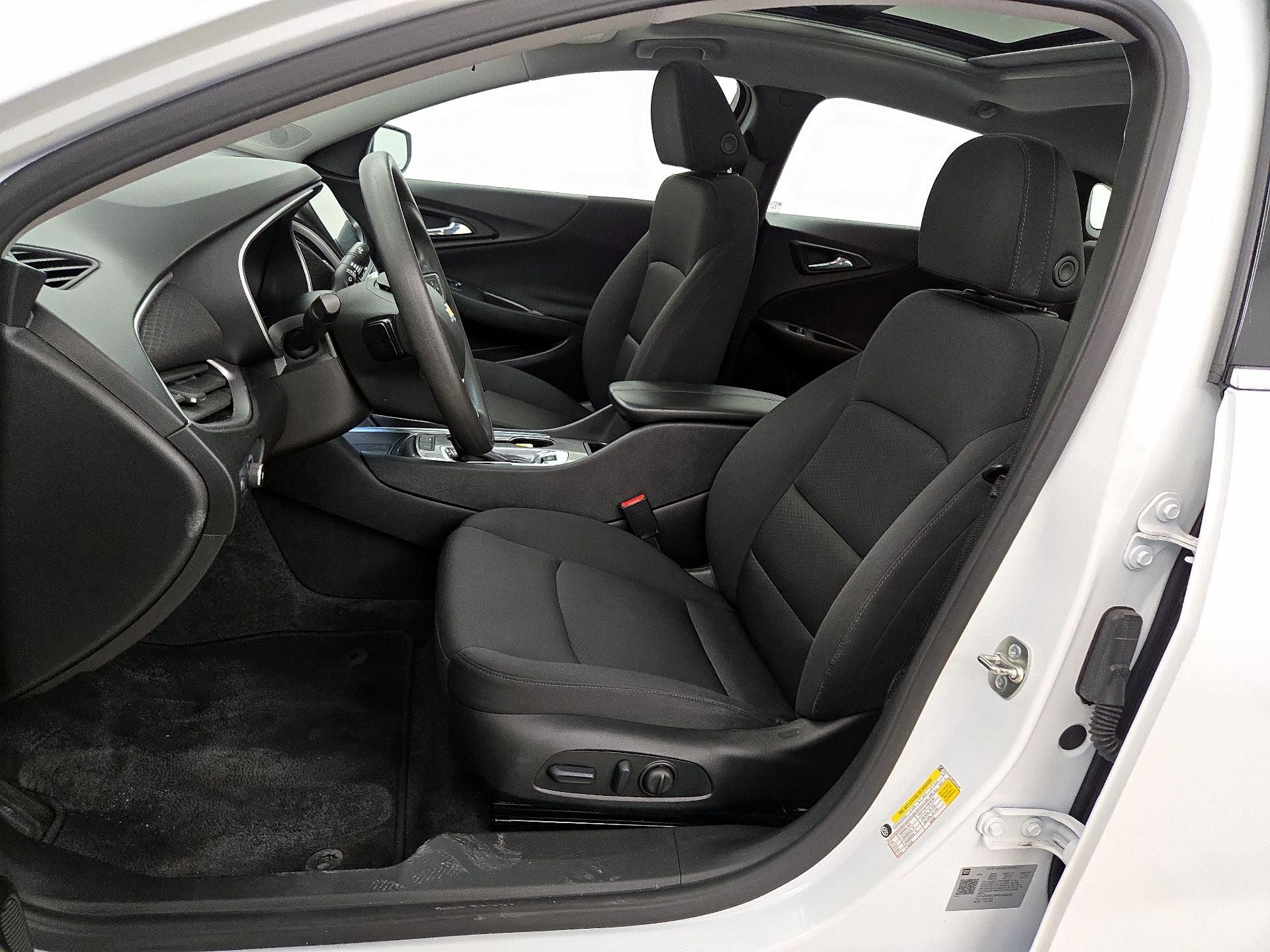 Thumbnail: 2024 Chevrolet Malibu - 11