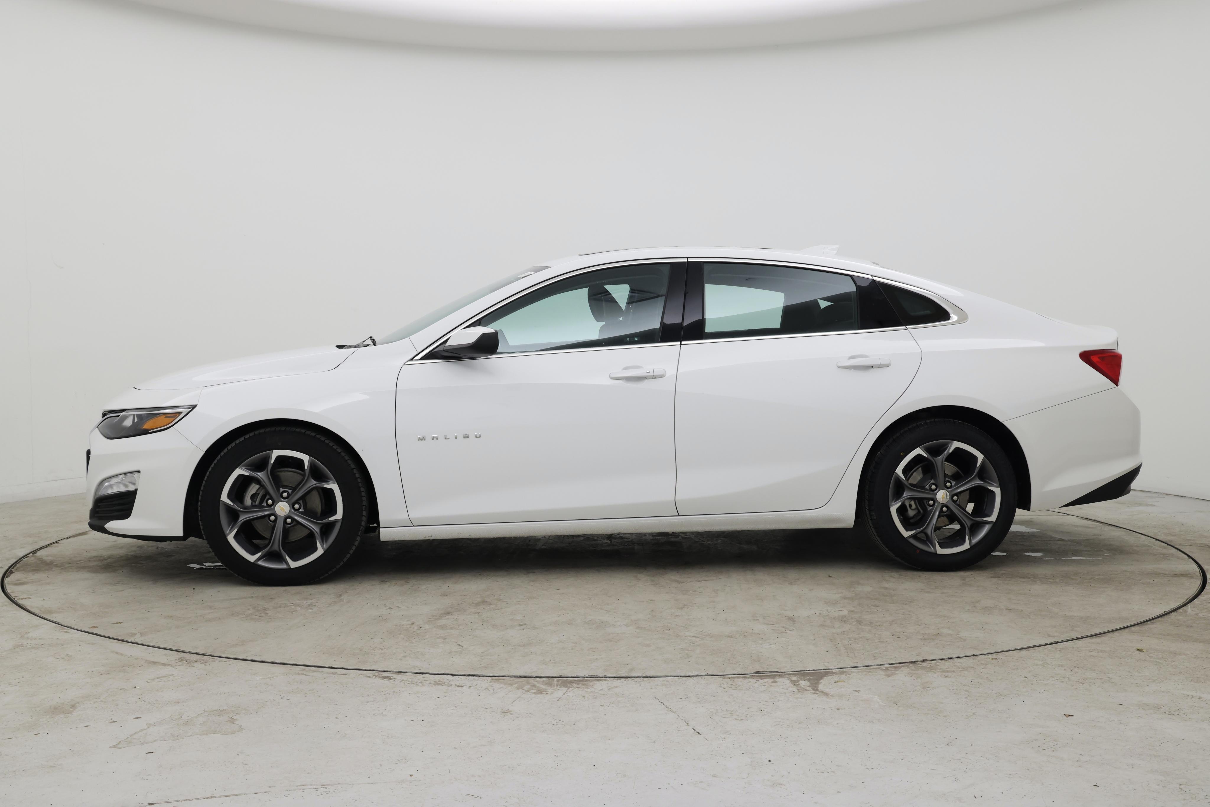 Thumbnail: 2024 Chevrolet Malibu - 3