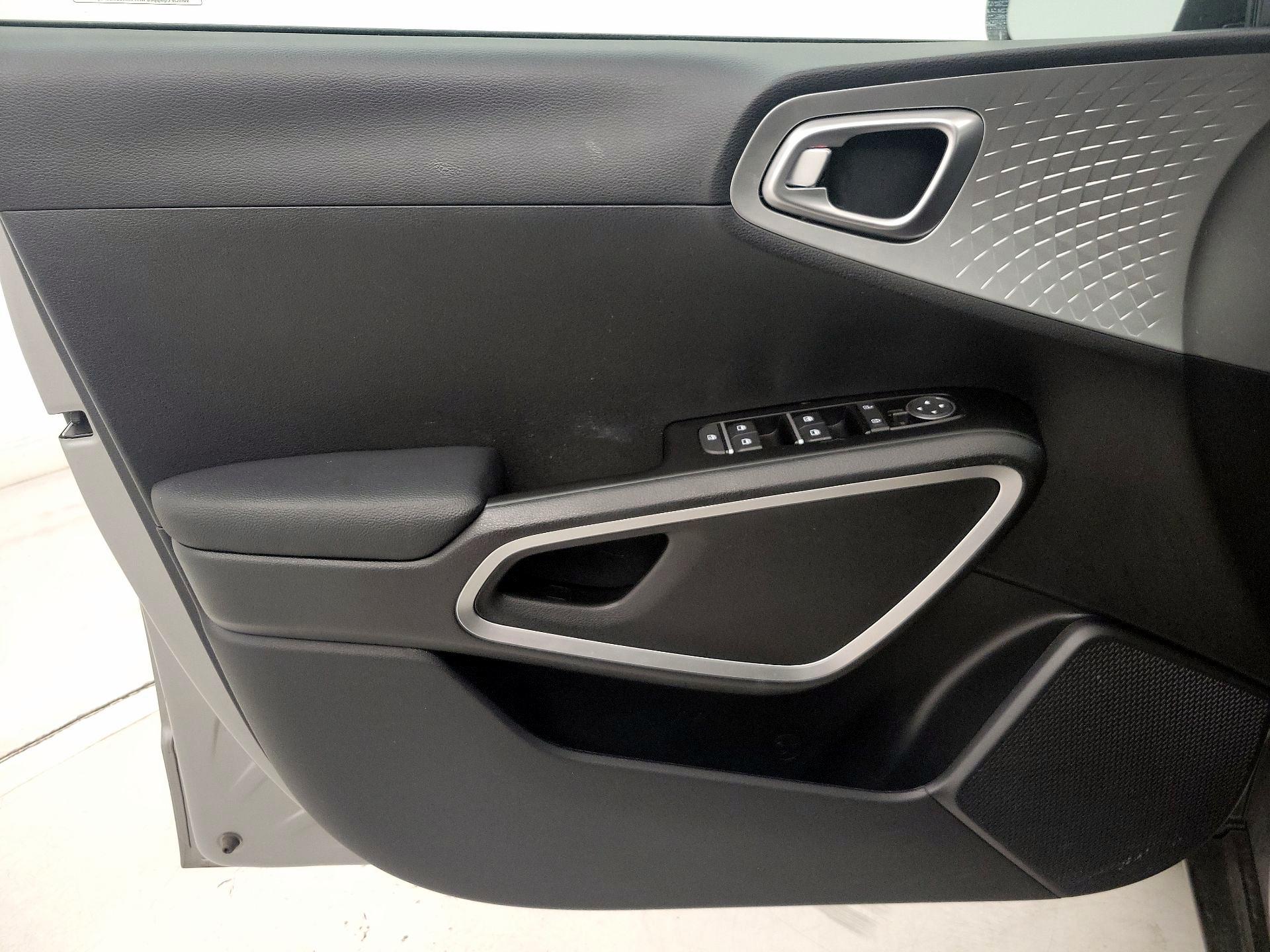 Thumbnail: 2025 Kia Soul - 12