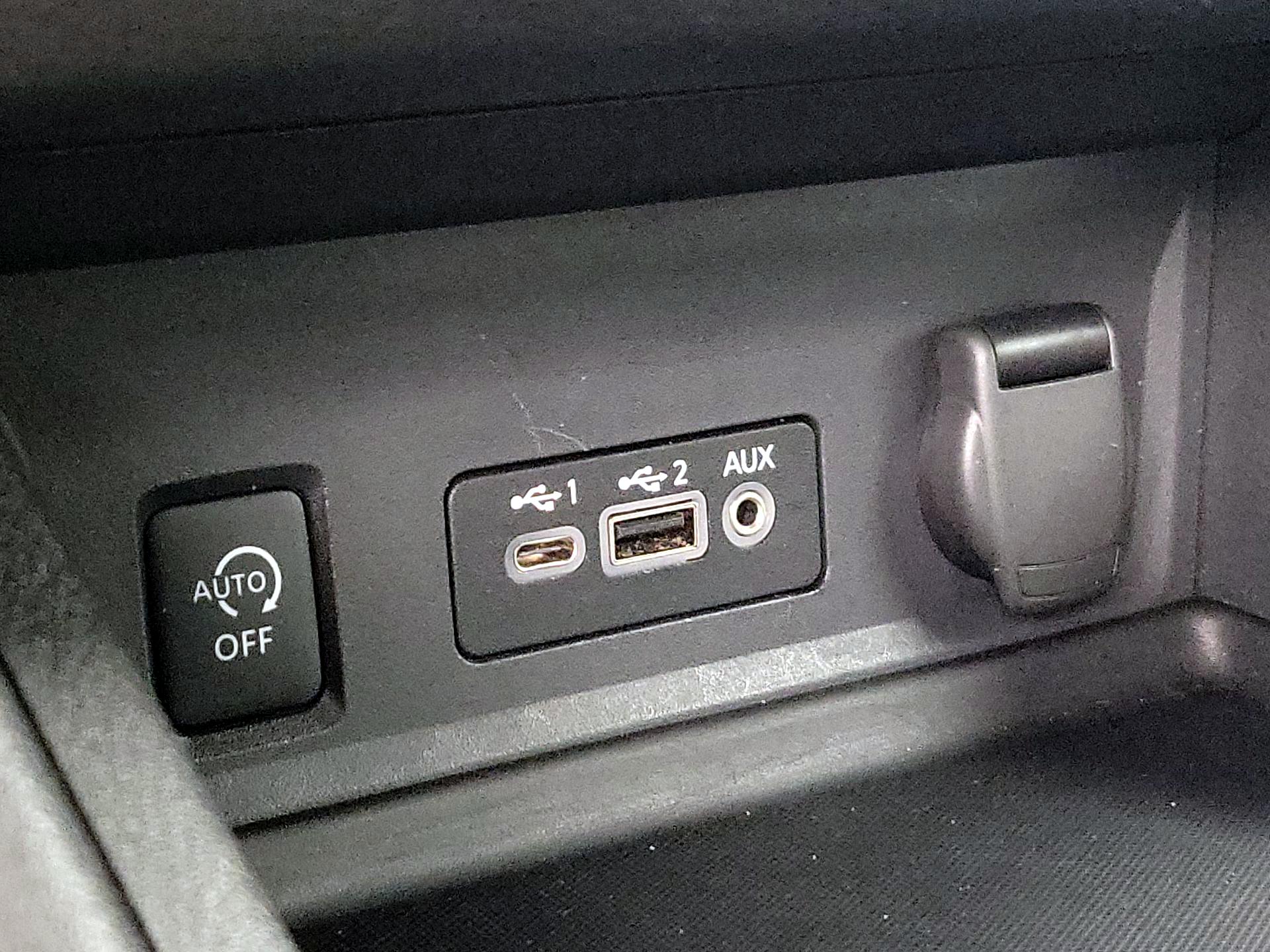 Thumbnail: 2024 Nissan Sentra - 18