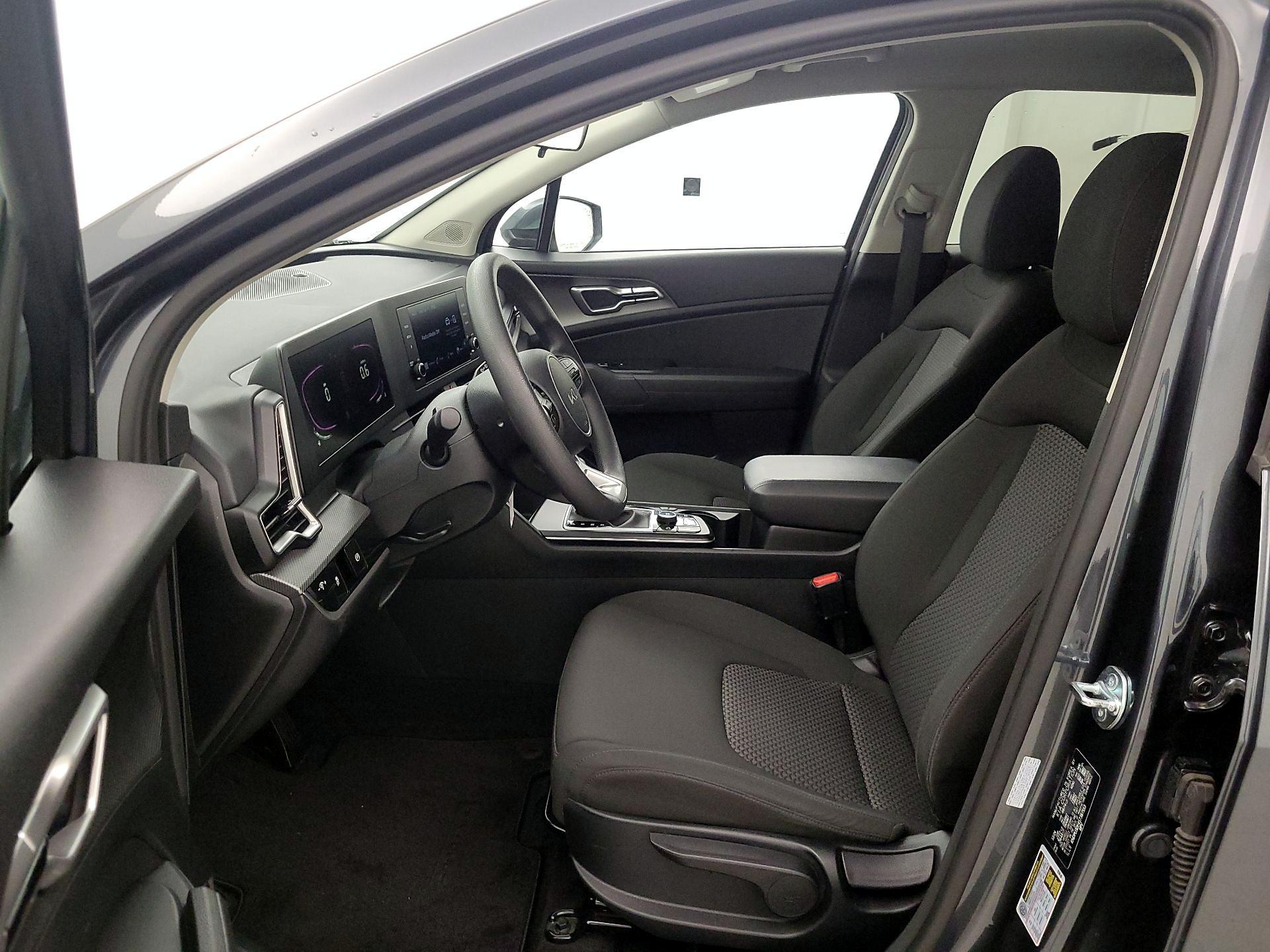 Thumbnail: 2025 Kia Sportage - 11