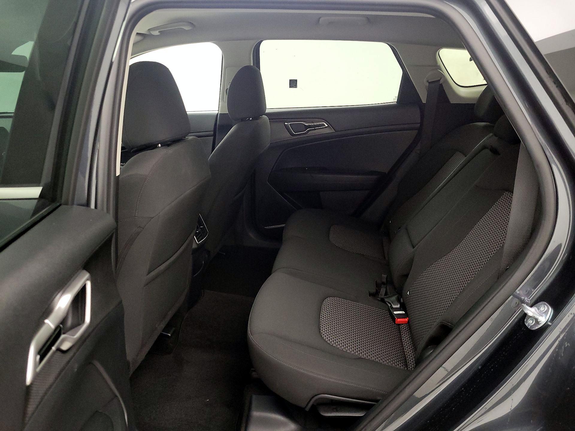 Thumbnail: 2025 Kia Sportage - 18