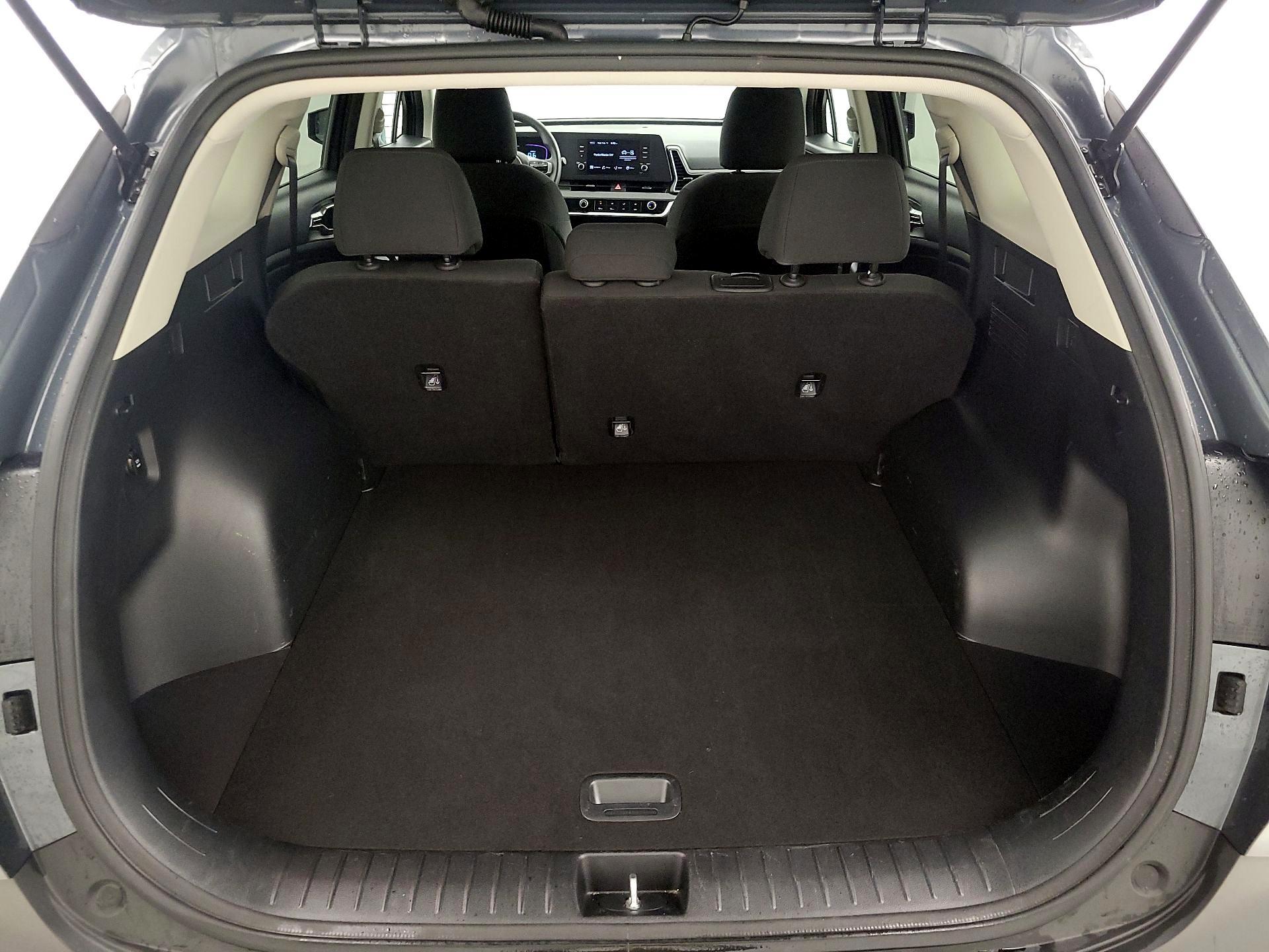 Thumbnail: 2025 Kia Sportage - 19