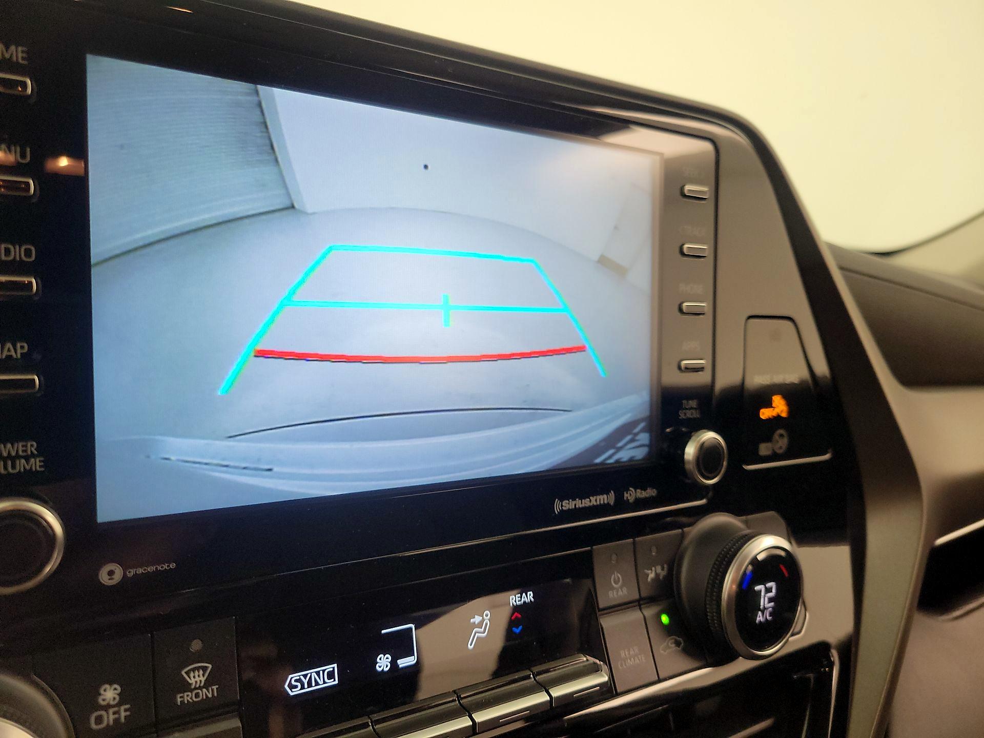 Thumbnail: 2022 Toyota Highlander - 15