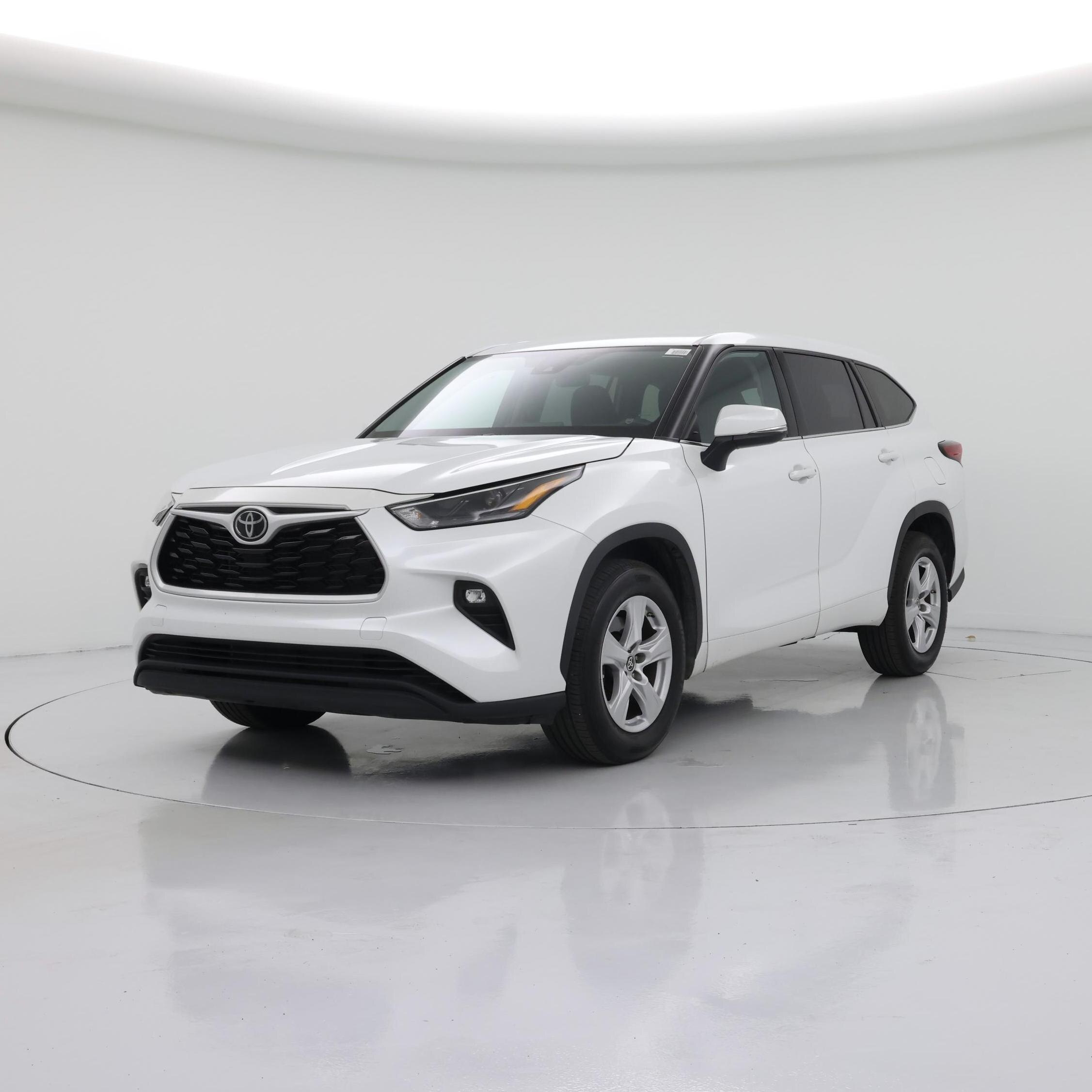Thumbnail: 2022 Toyota Highlander - 4