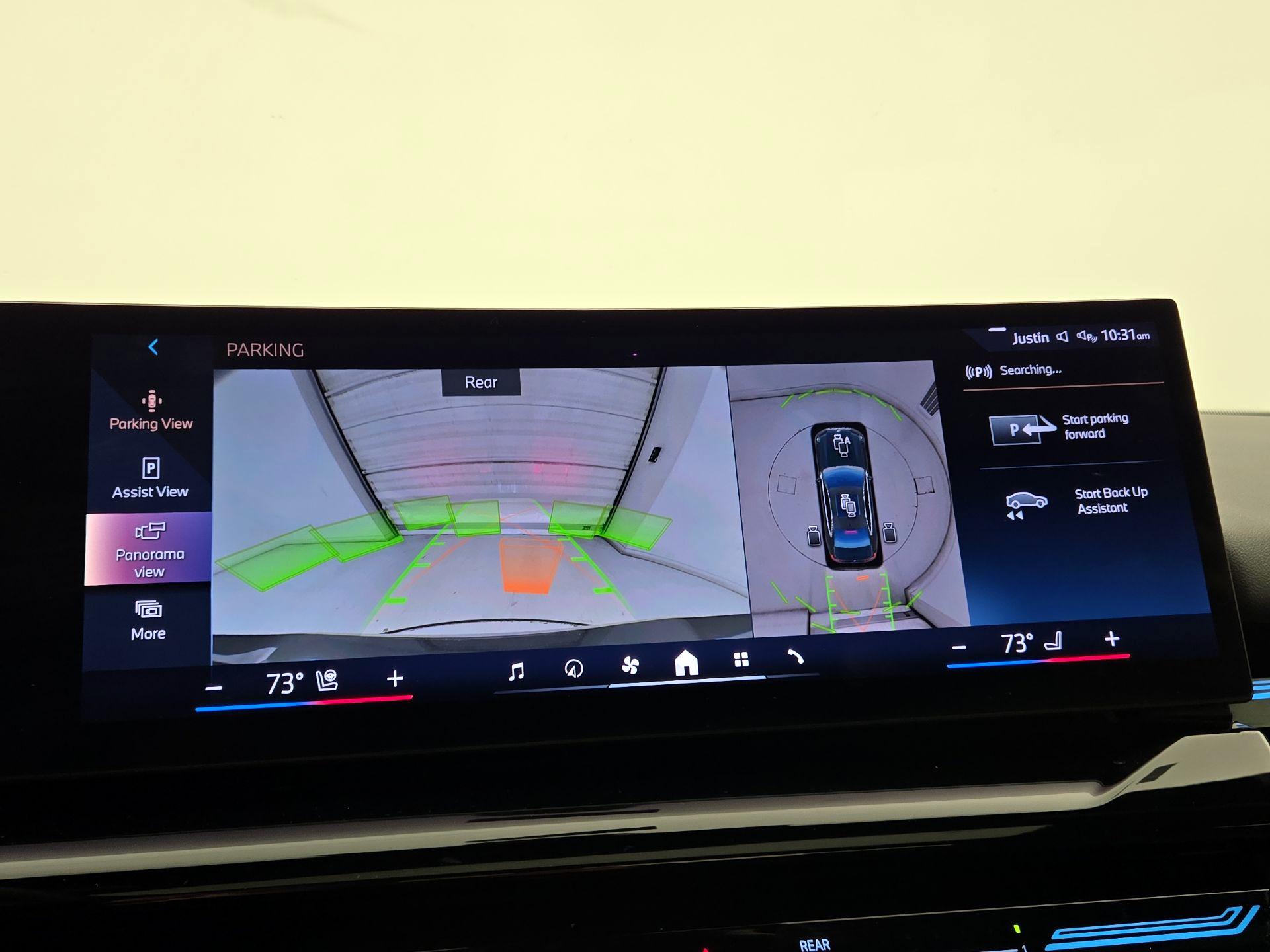 Thumbnail: 2025 BMW 5 Series - 15