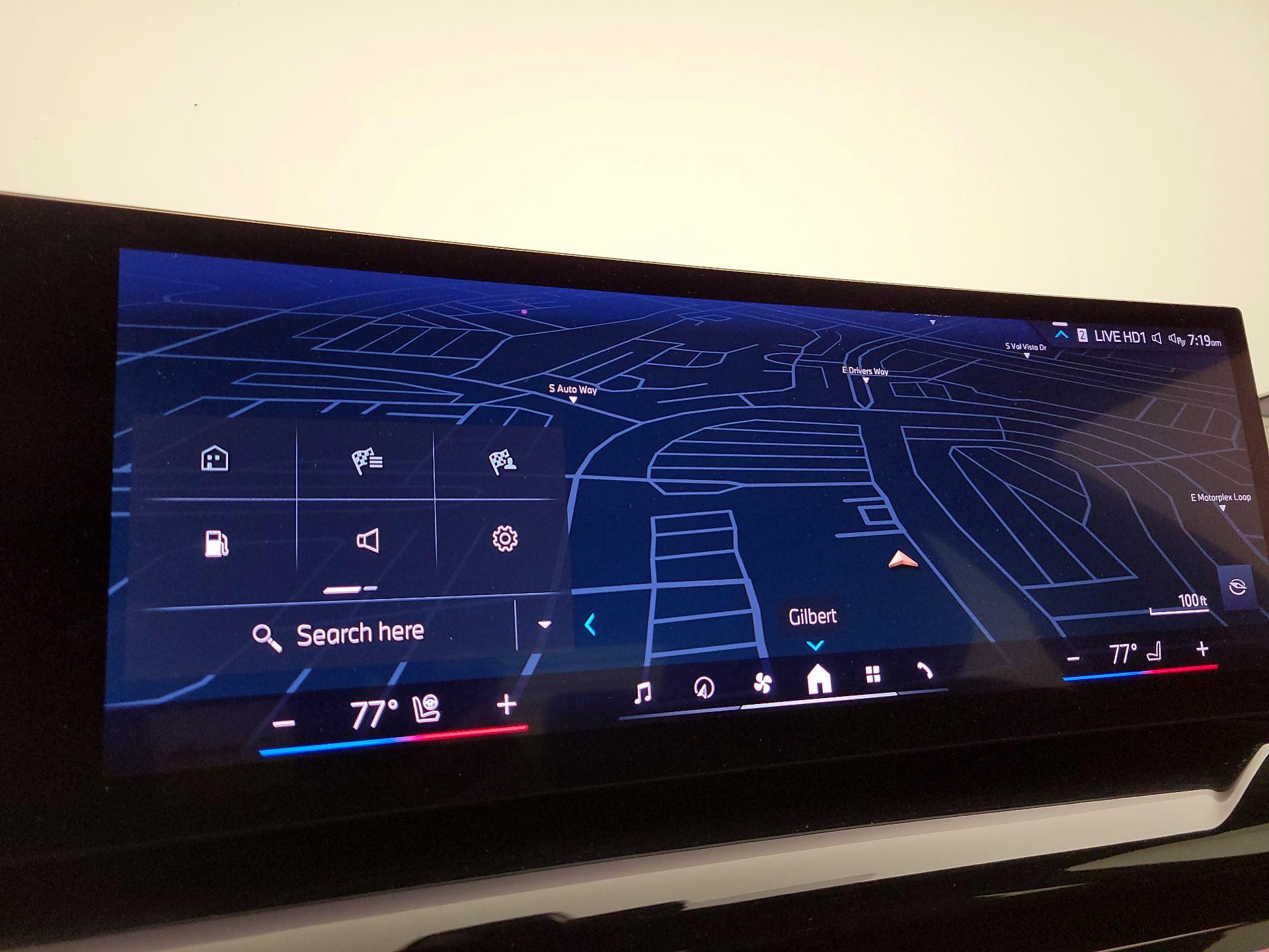 Thumbnail: 2025 BMW 5 Series - 14