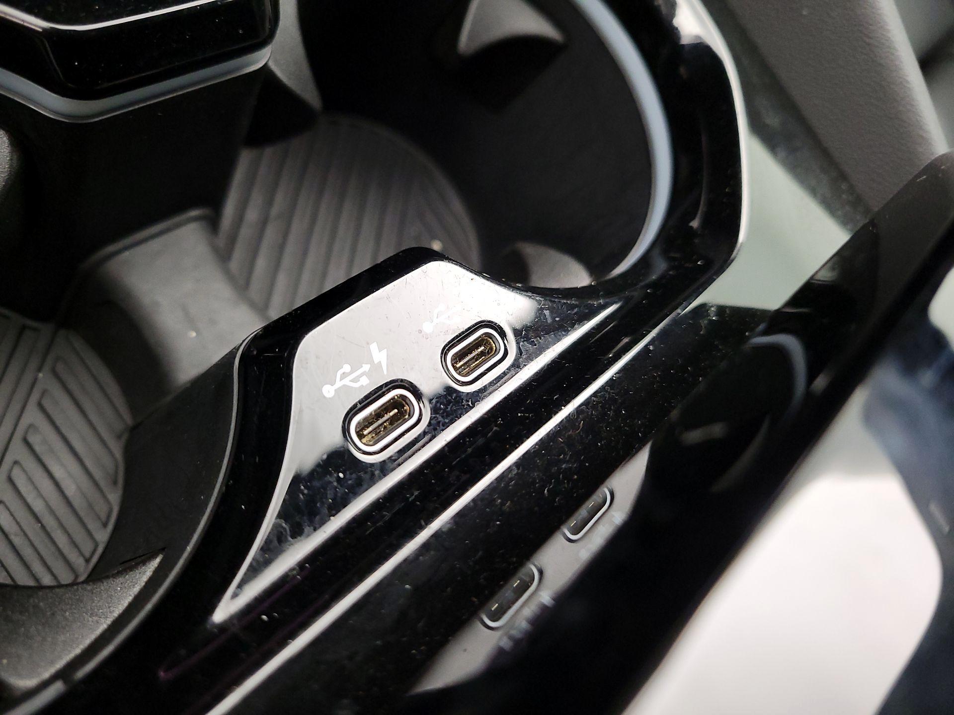 Thumbnail: 2025 BMW 5 Series - 19