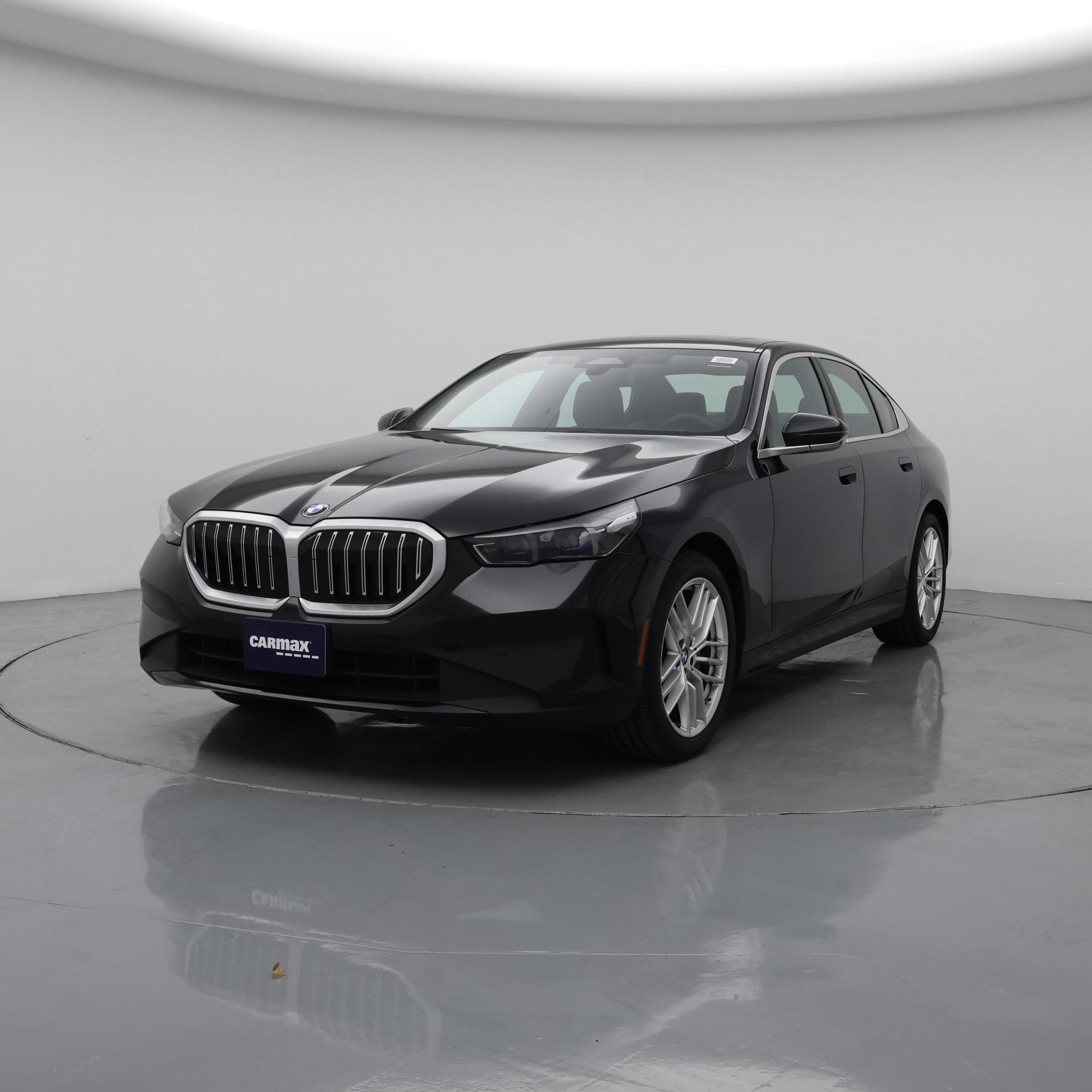 Thumbnail: 2025 BMW 5 Series - 4