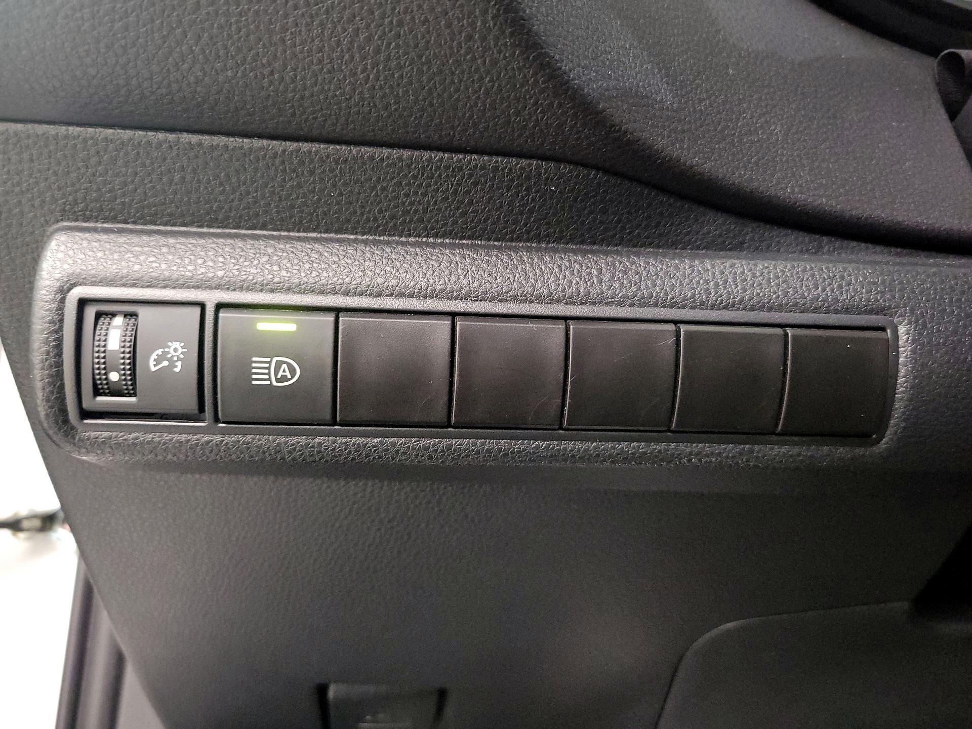 Thumbnail: 2024 Toyota Corolla - 13