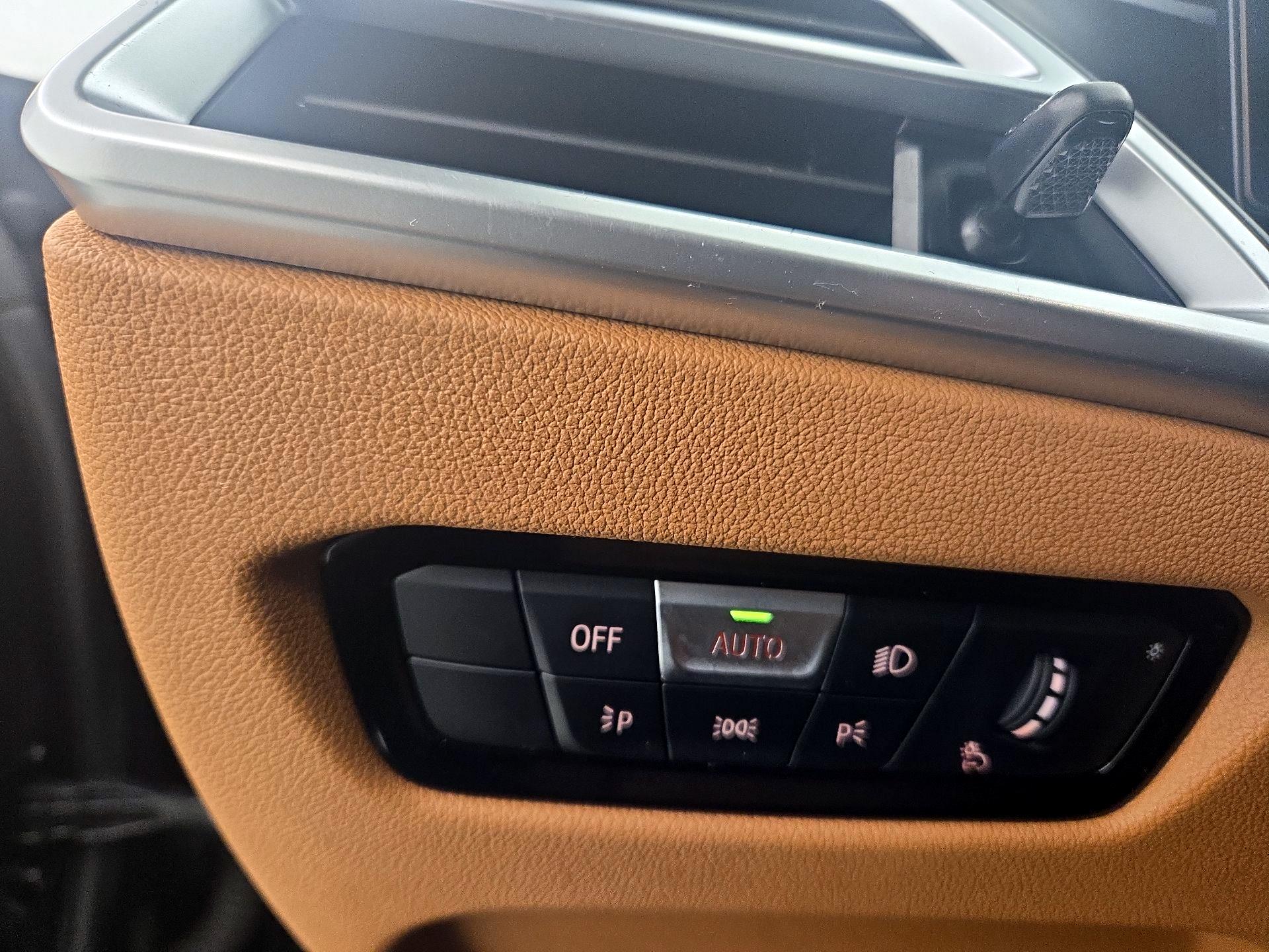 Thumbnail: 2025 BMW 4 Series - 13