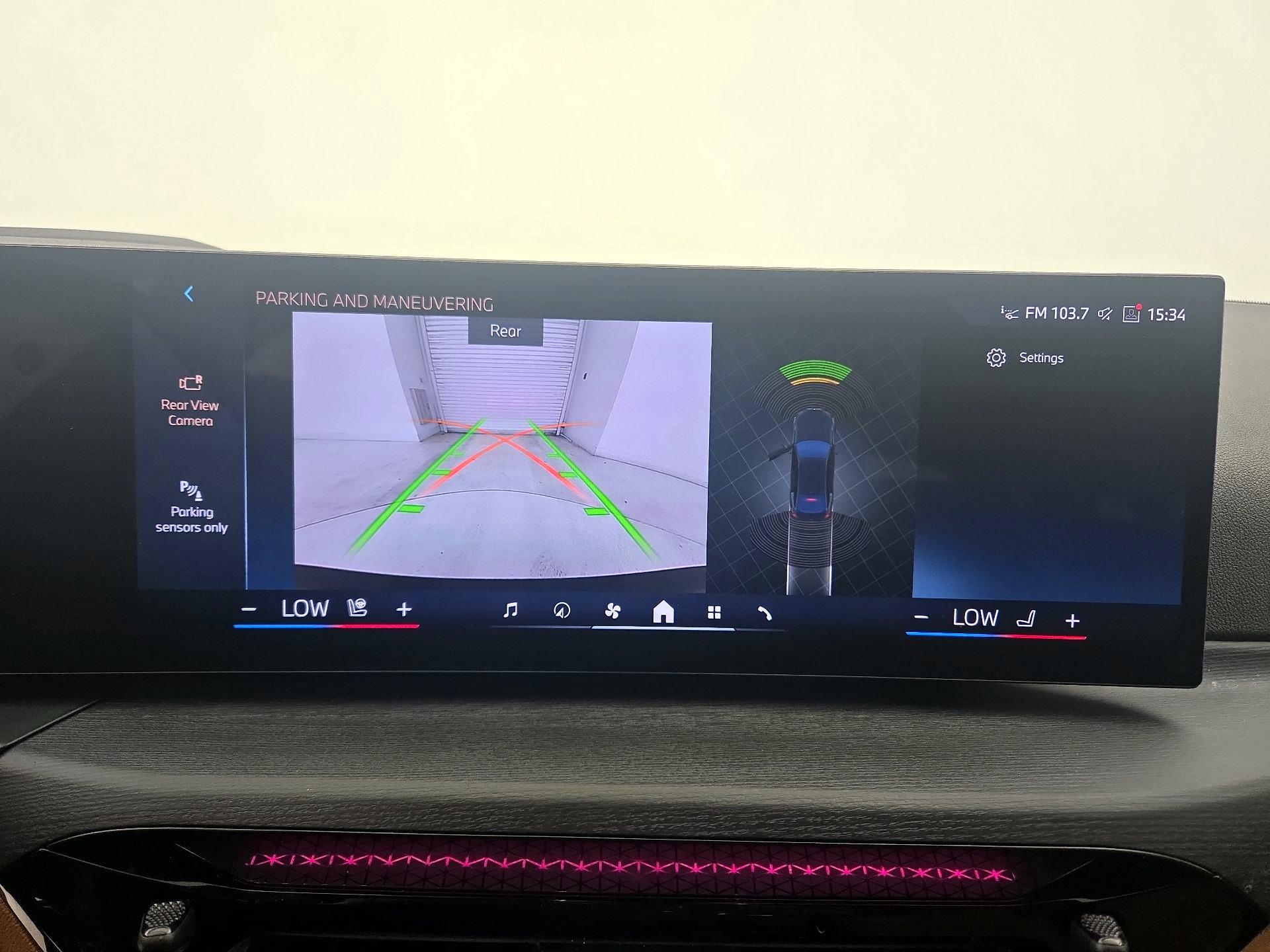 Thumbnail: 2025 BMW 4 Series - 15