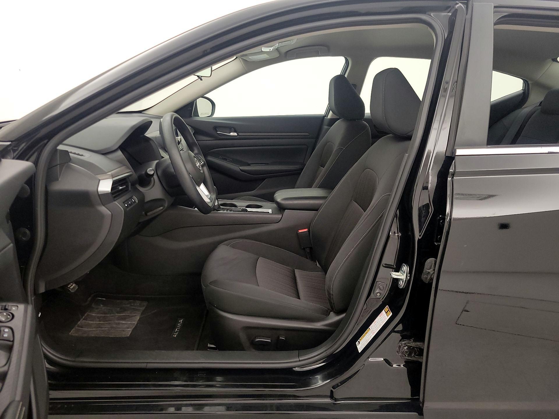 Thumbnail: 2025 Nissan Altima - 11